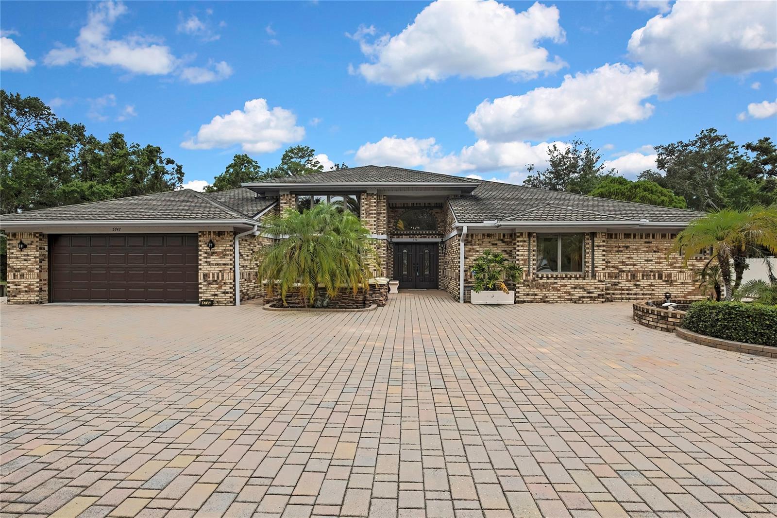 Image 7 of 72 For 5747 Fieldspring Avenue