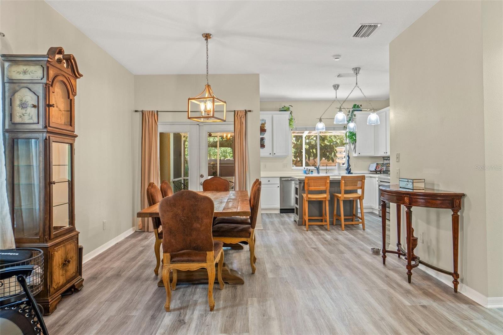 Image 7 of 38 For 2932 Lochcarron Drive