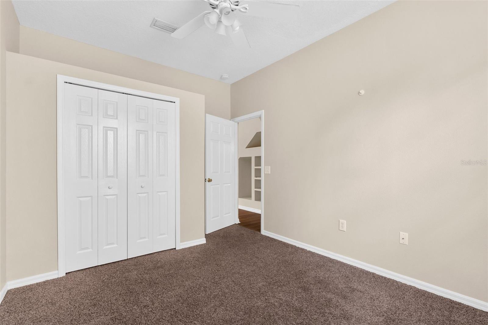Image 26 of 41 For 10723 Eveningwood Court