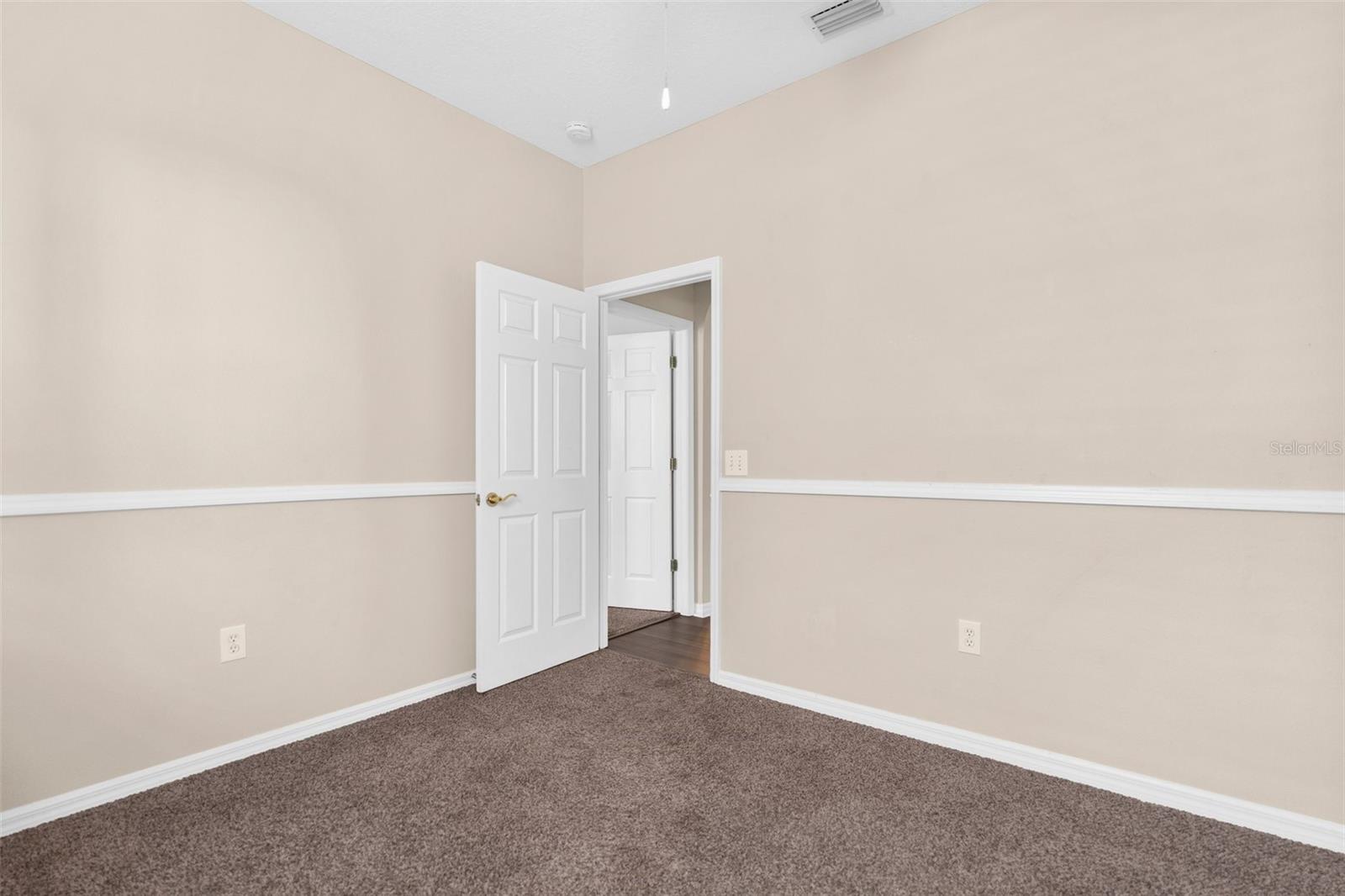 Image 28 of 41 For 10723 Eveningwood Court