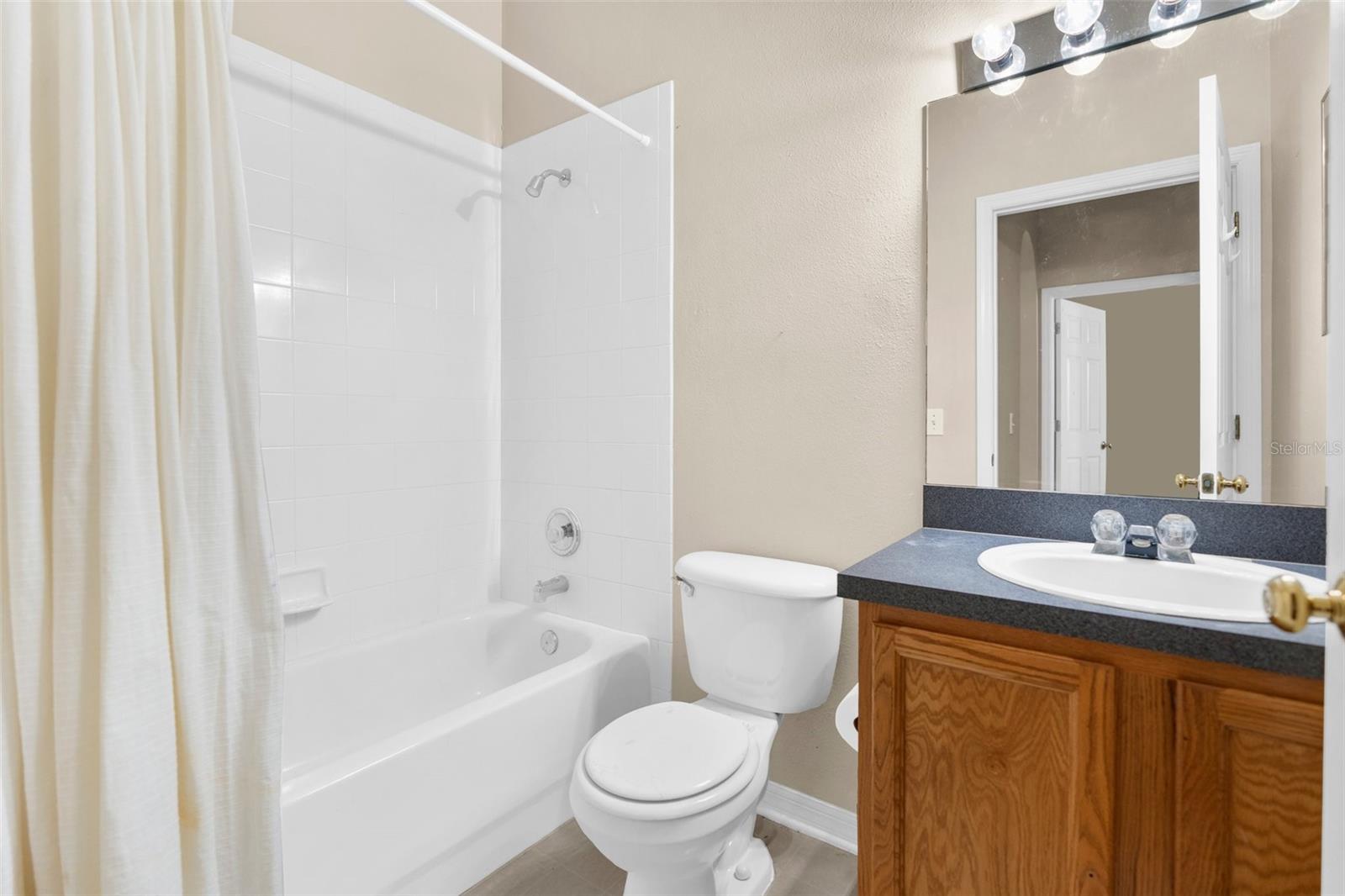 Image 29 of 41 For 10723 Eveningwood Court