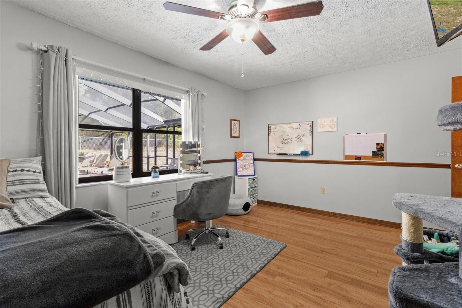 Image 18 of 40 For 4289 Castle Avenue