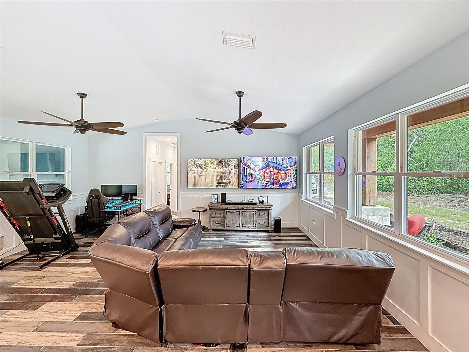 Image 28 of 95 For 34335 Berryhill Drive