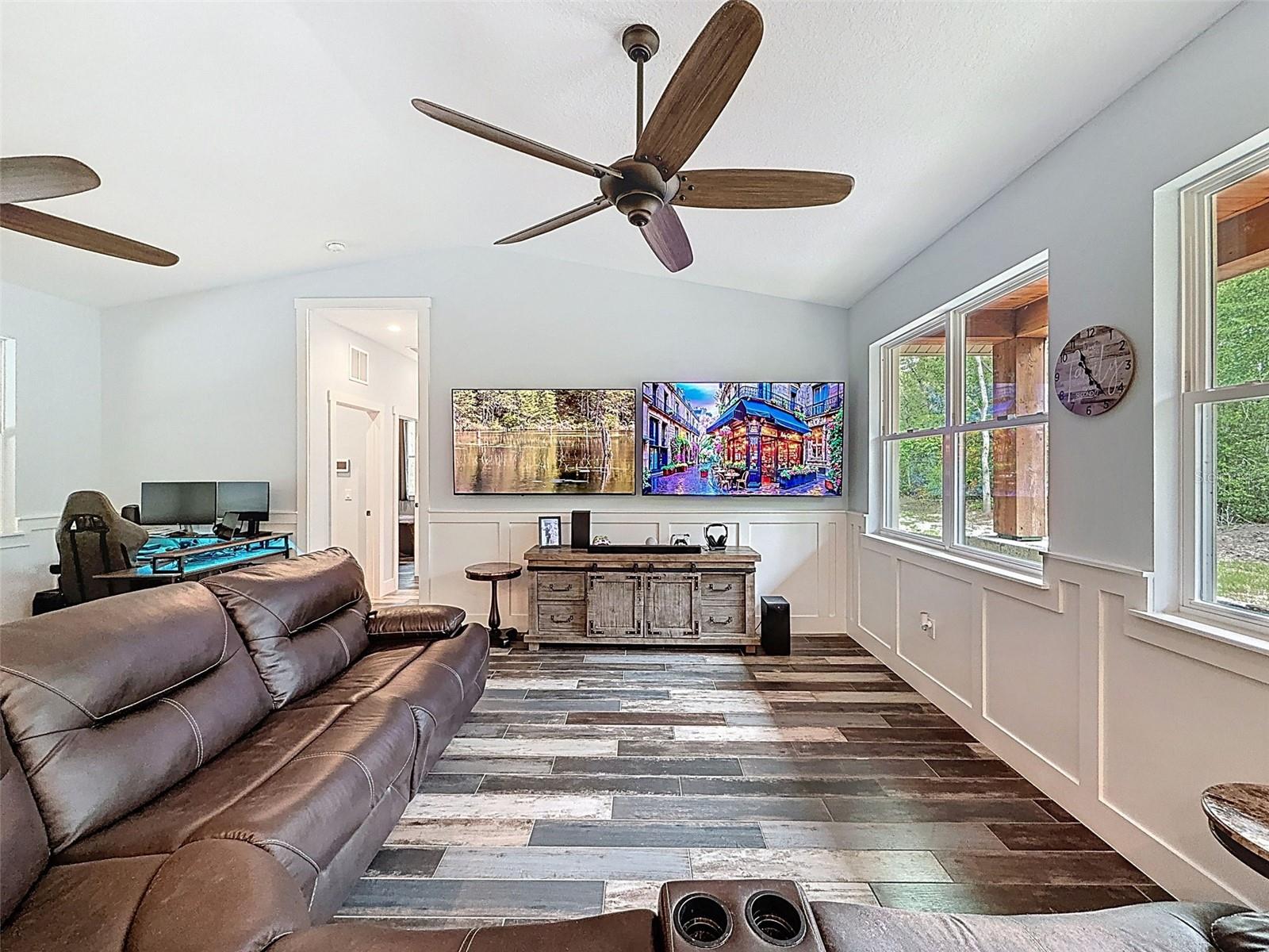Image 29 of 95 For 34335 Berryhill Drive