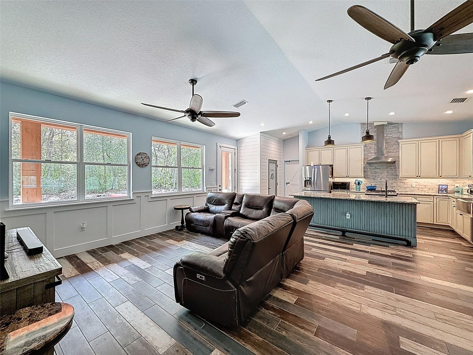 Image 30 of 95 For 34335 Berryhill Drive