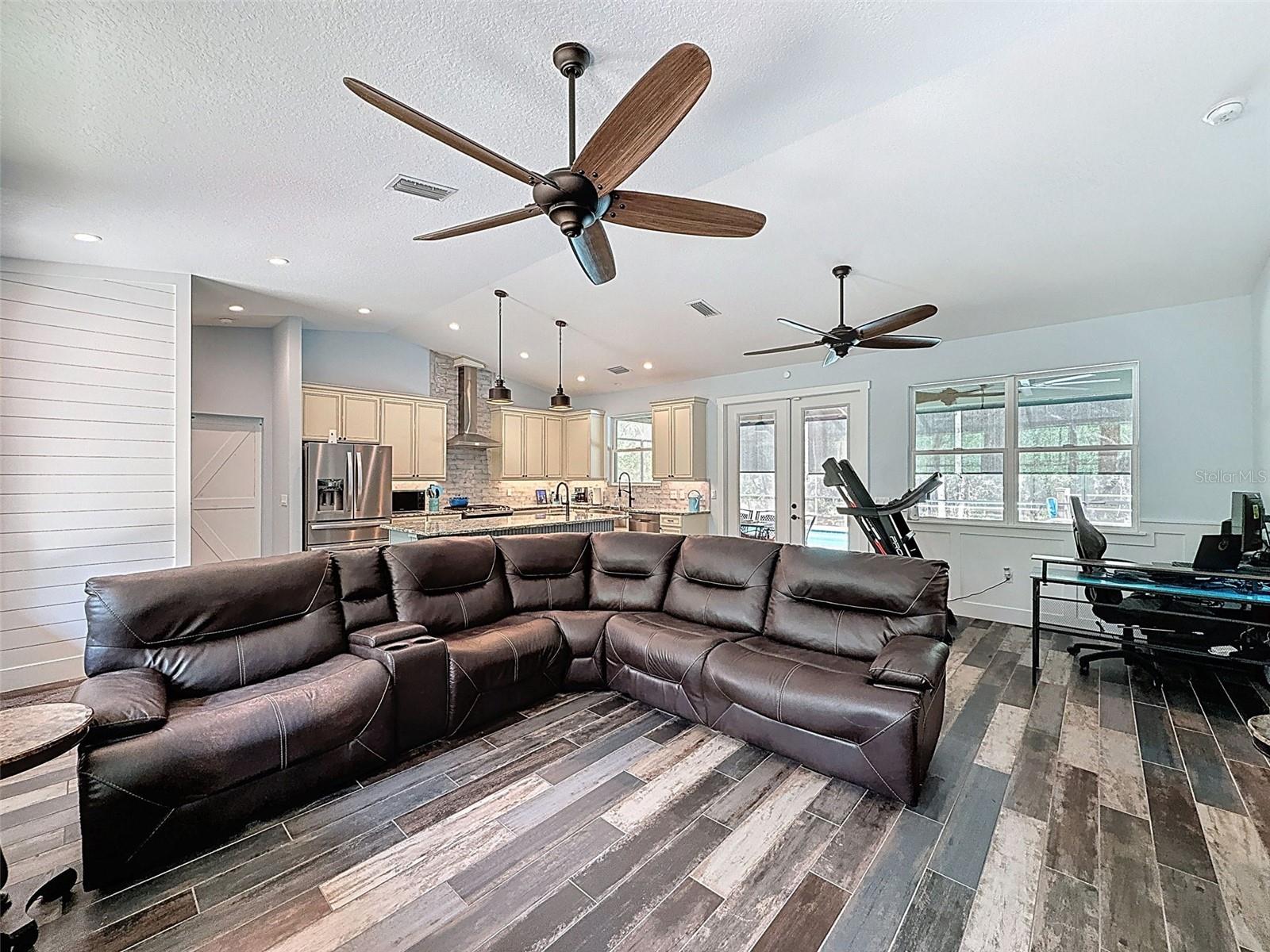 Image 32 of 95 For 34335 Berryhill Drive