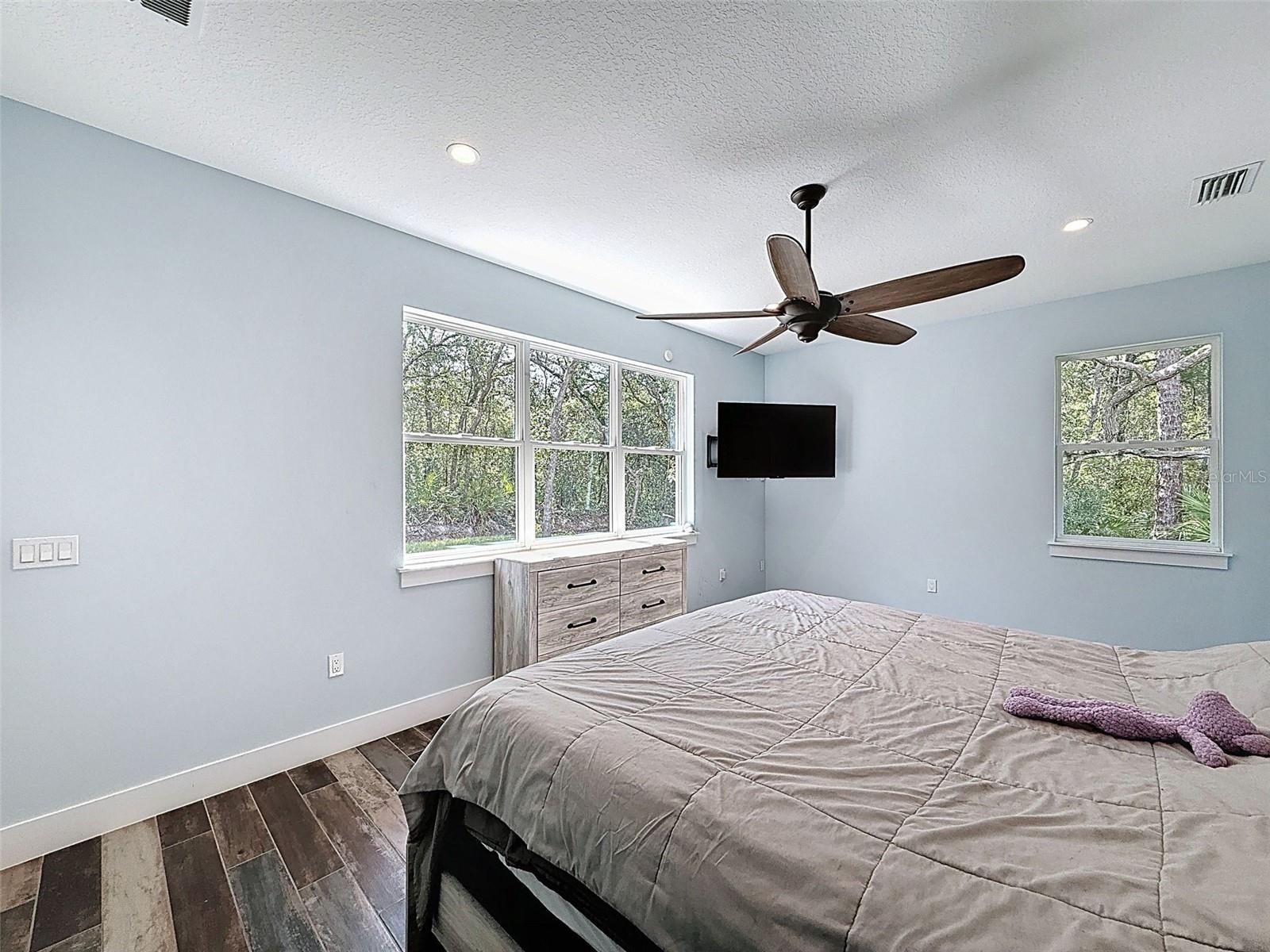 Image 36 of 95 For 34335 Berryhill Drive