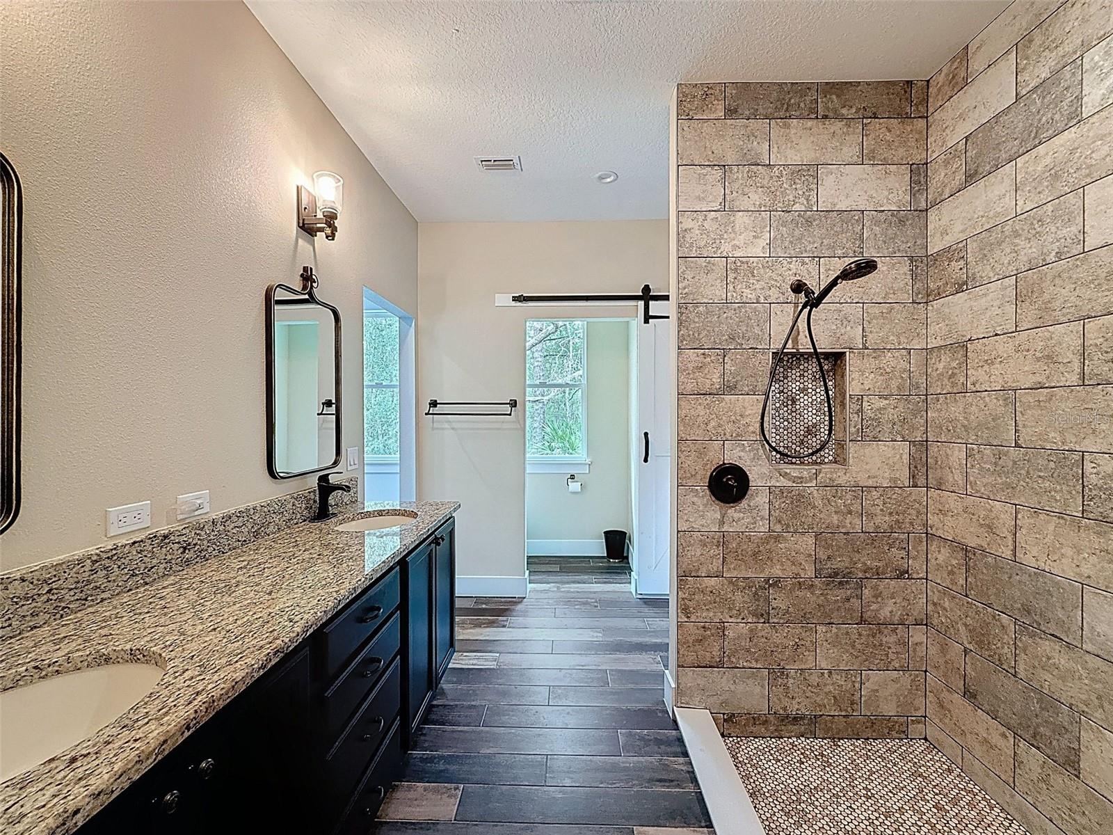 Image 40 of 95 For 34335 Berryhill Drive