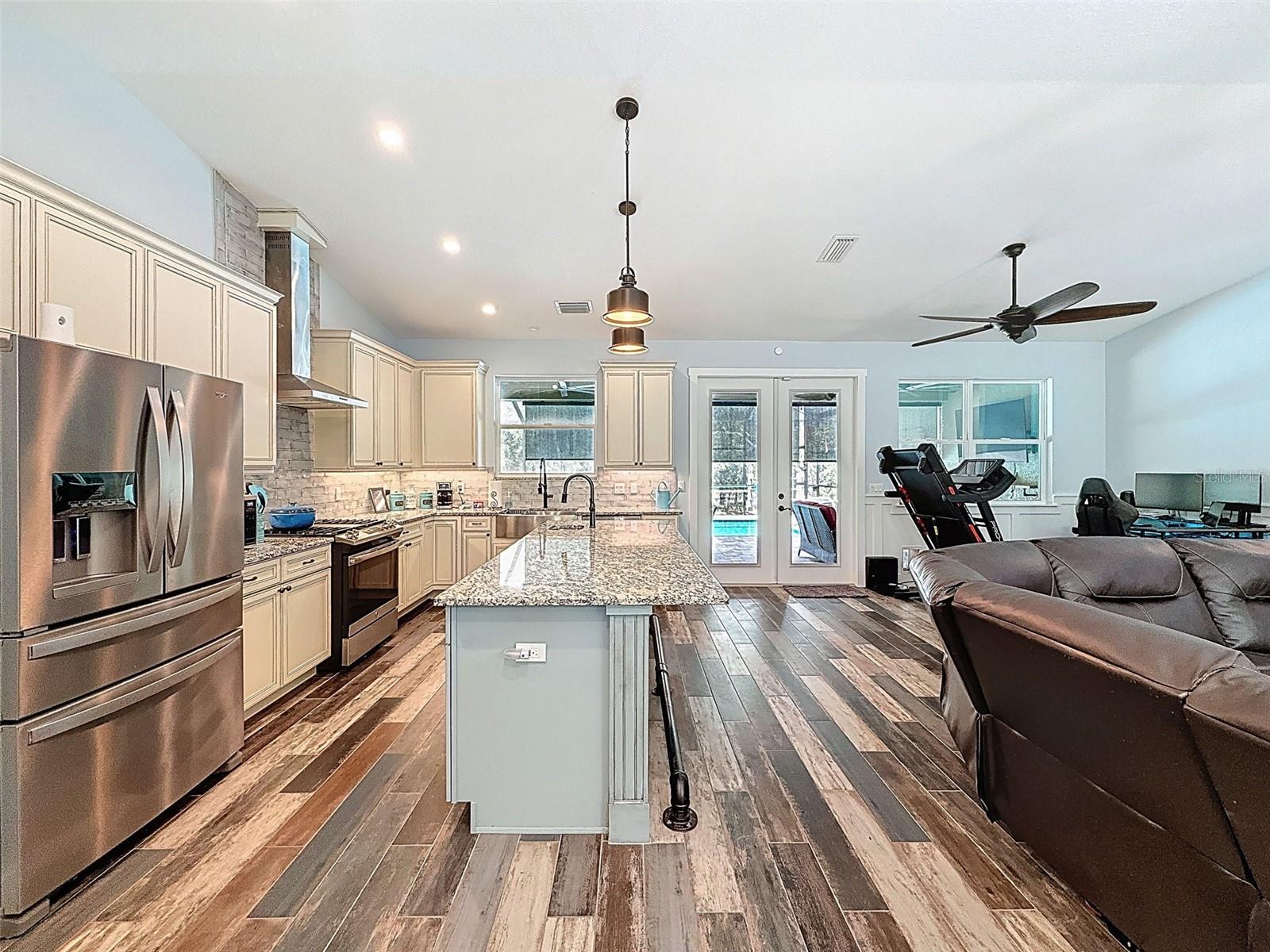 Image 6 of 95 For 34335 Berryhill Drive