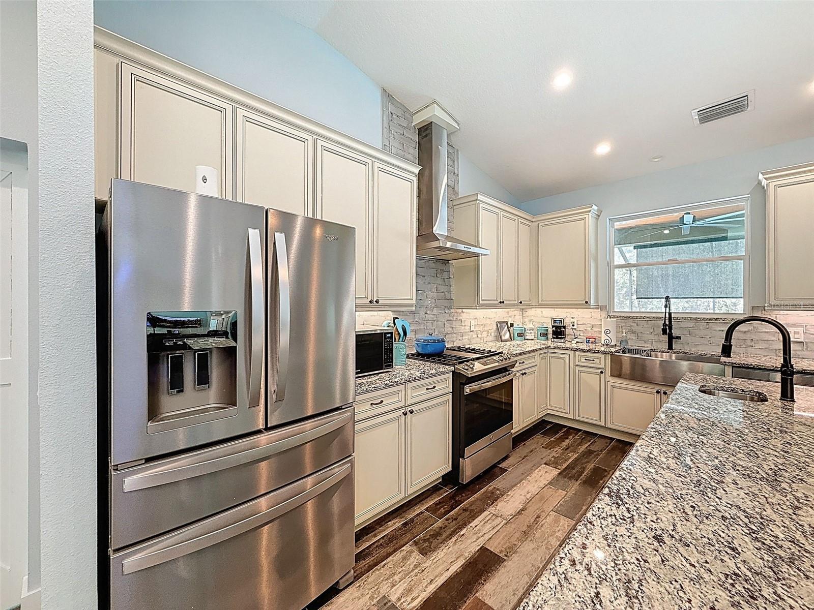 Image 9 of 95 For 34335 Berryhill Drive