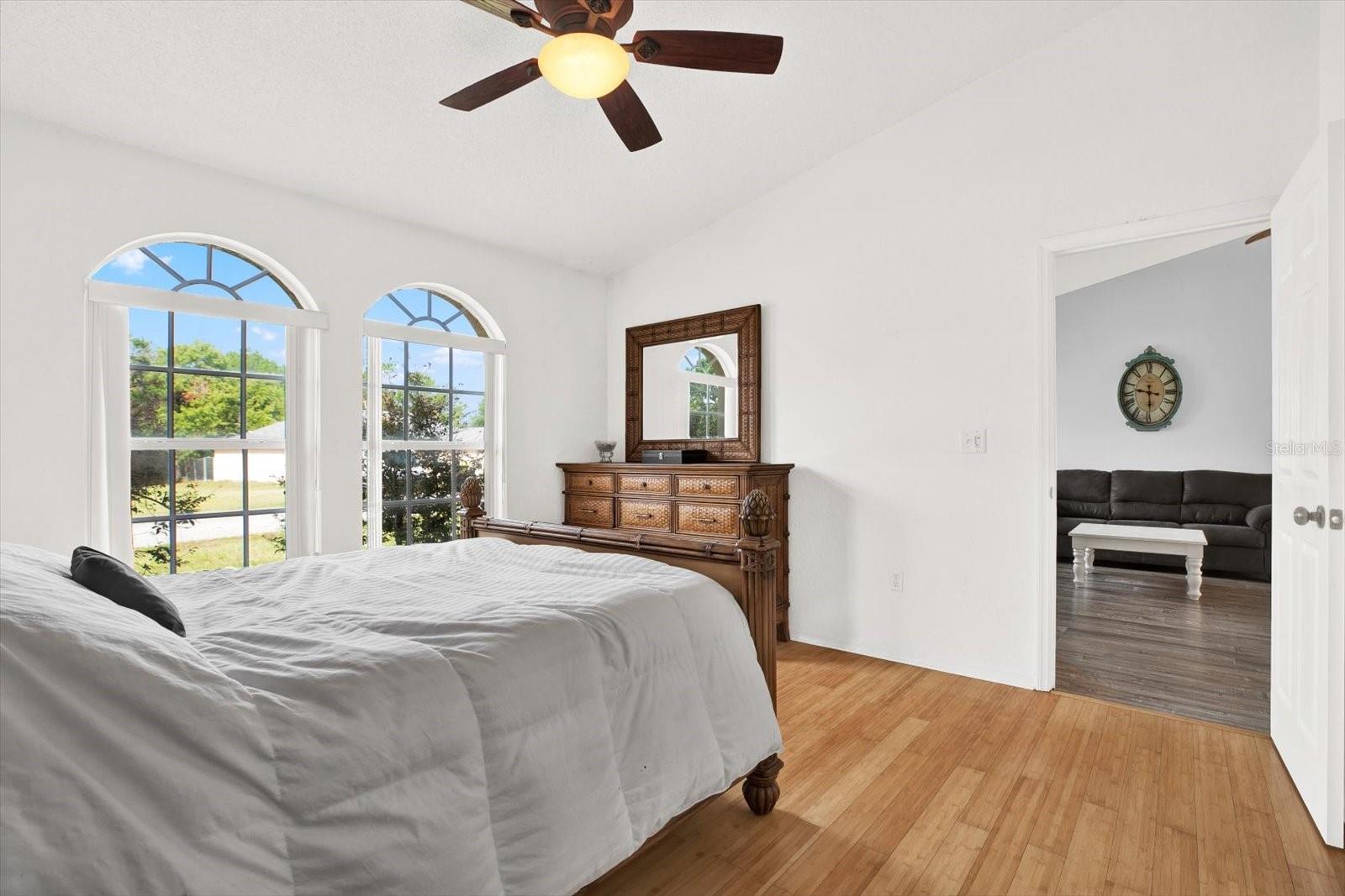 Image 9 of 23 For 2172 Whitewood Avenue