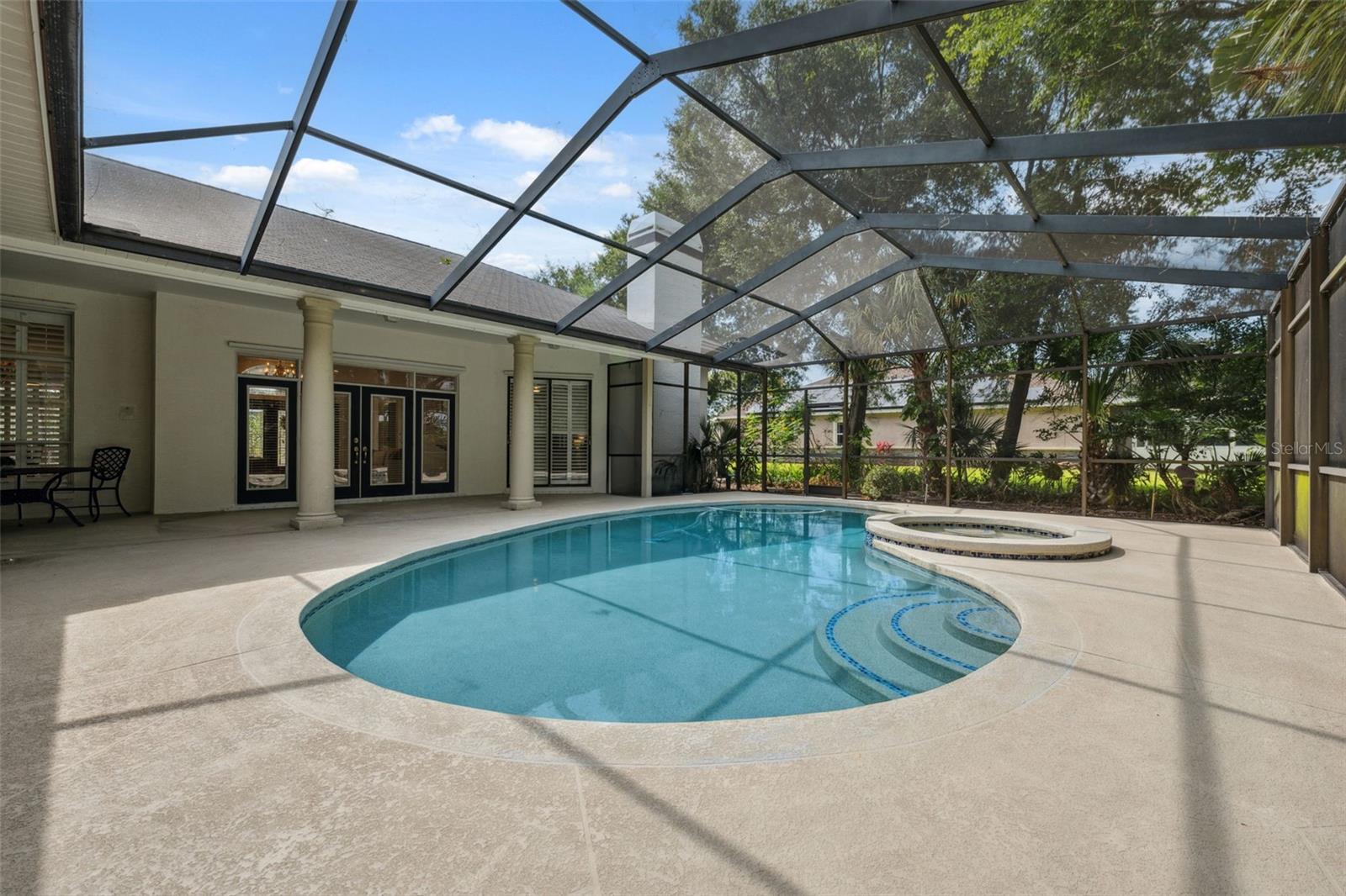 Listing photo id 23 for 1471 Jasmine Avenue