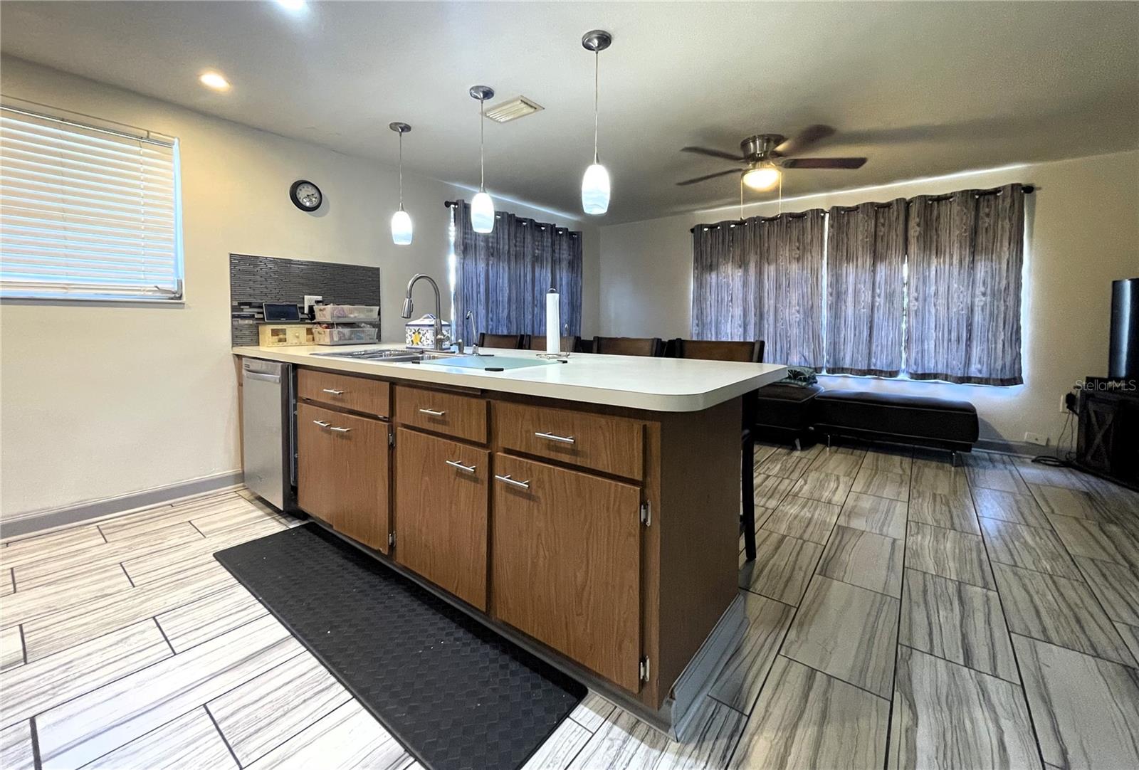 Image 16 of 46 For 7534 Briarwood Drive