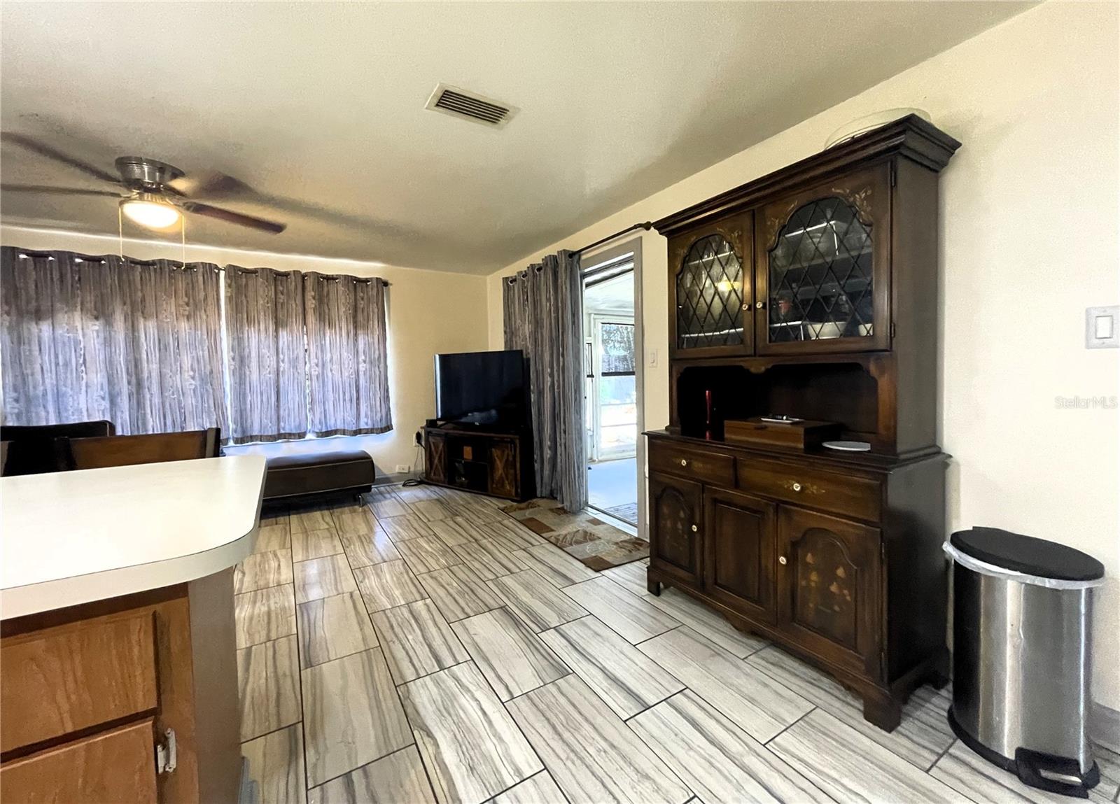Image 18 of 46 For 7534 Briarwood Drive