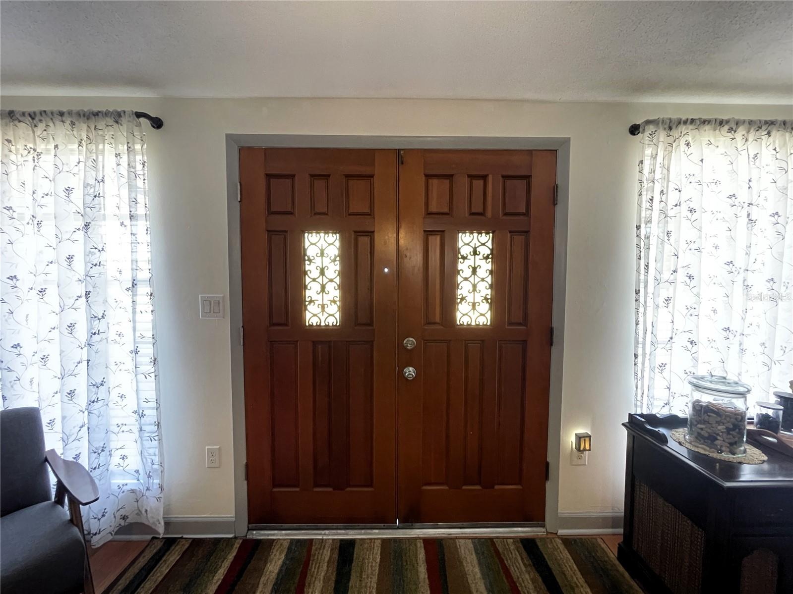 Image 7 of 46 For 7534 Briarwood Drive