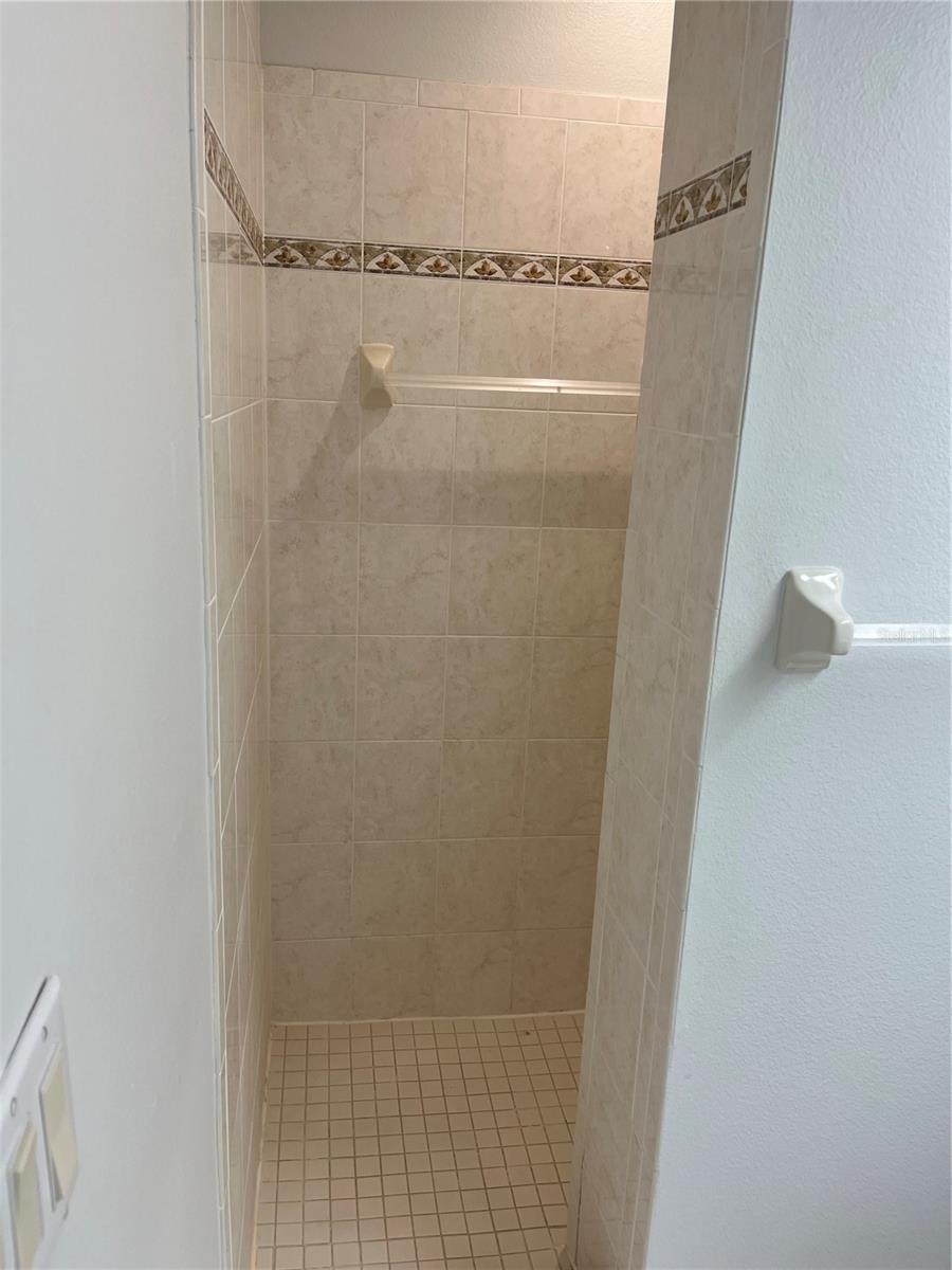 Image 10 of 35 For 8291 Weeping Willow Street