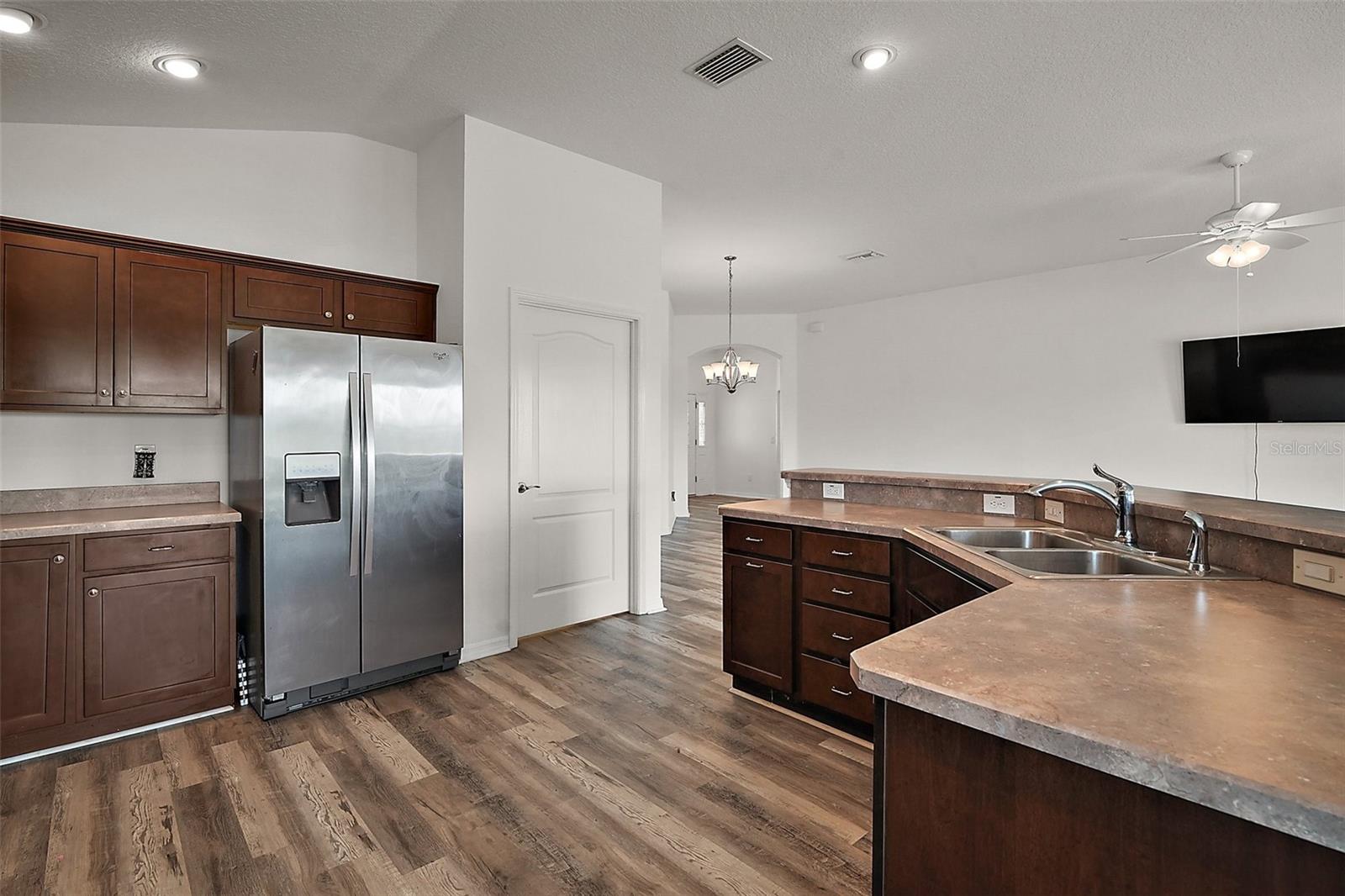 Image 7 of 30 For 3315 Dzuro Drive