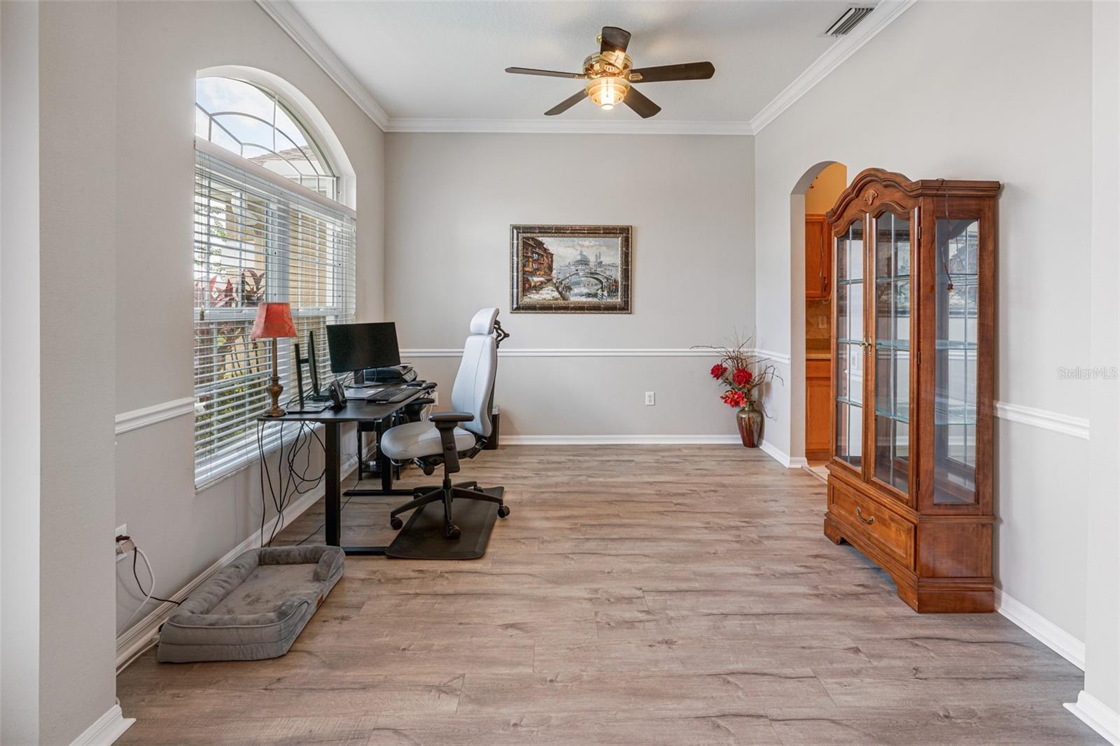 Listing photo id 16 for 22316 Red Jacket Lane