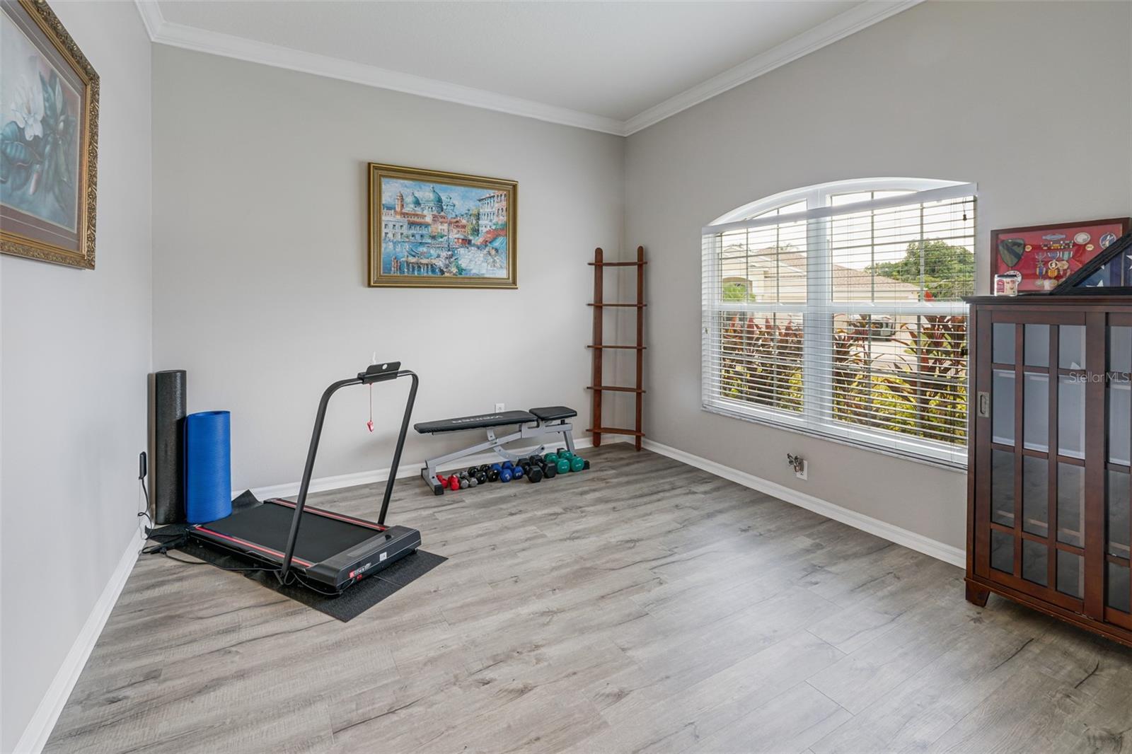 Listing photo id 17 for 22316 Red Jacket Lane