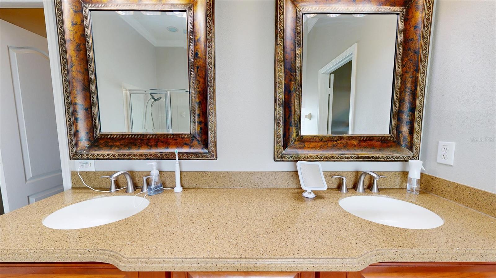 Listing photo id 28 for 22316 Red Jacket Lane