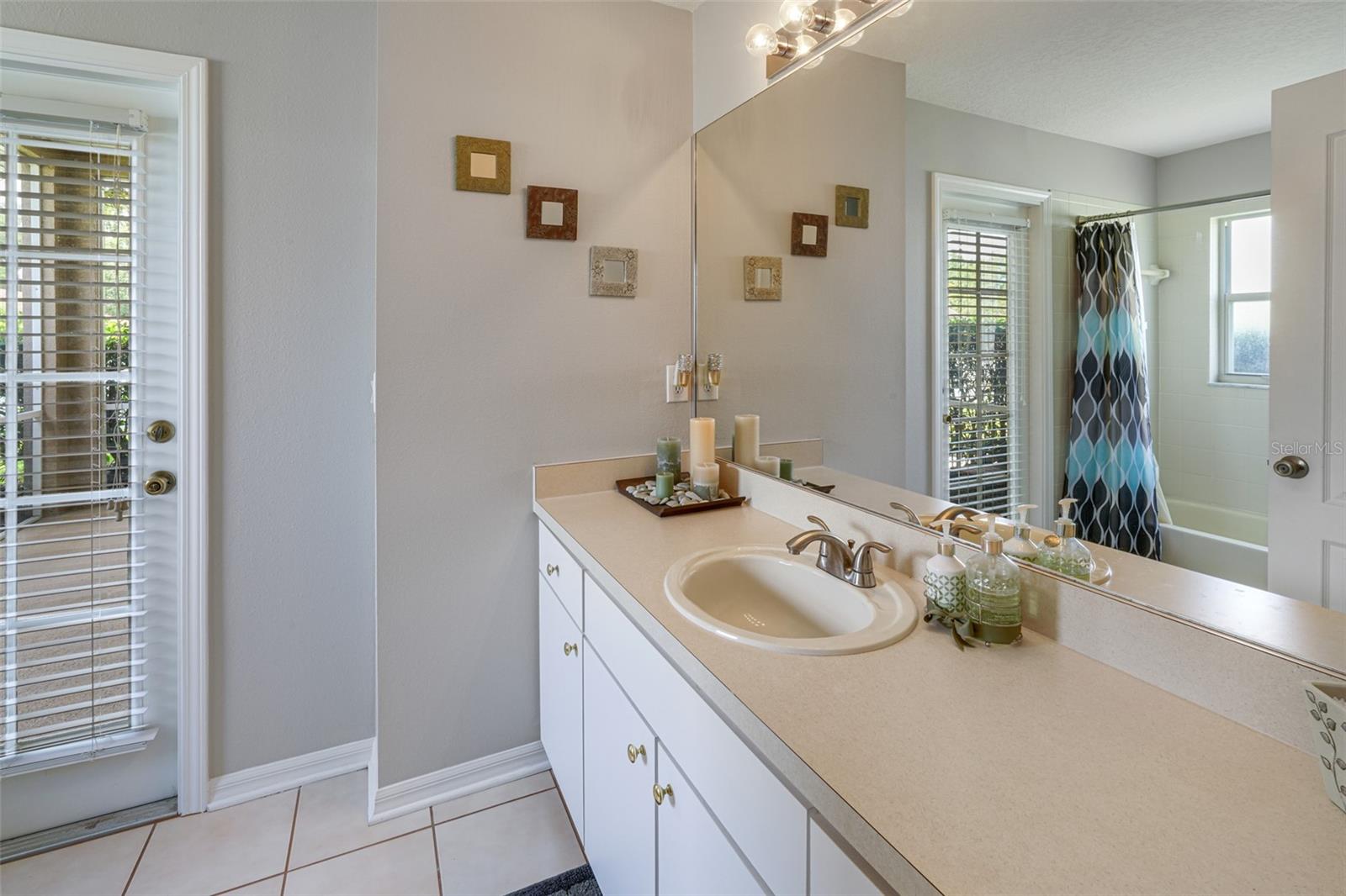 Listing photo id 39 for 22316 Red Jacket Lane