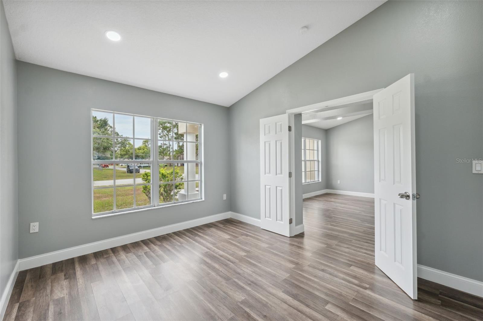 Image 11 of 60 For 3312 Blythe Avenue