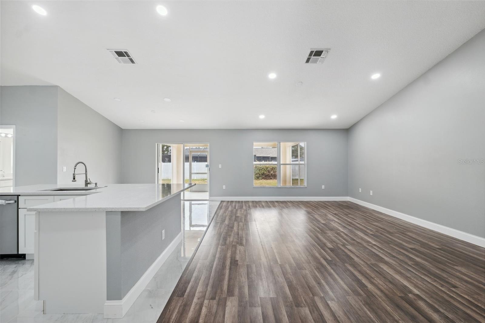 Image 12 of 60 For 3312 Blythe Avenue