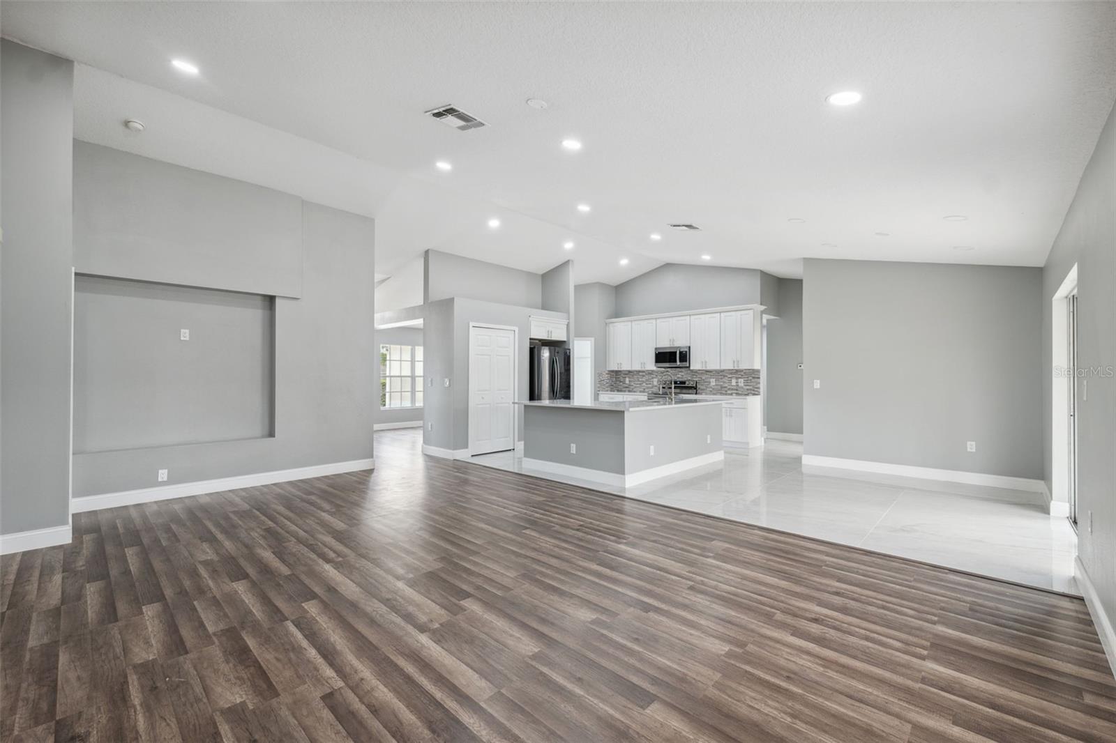 Image 15 of 60 For 3312 Blythe Avenue