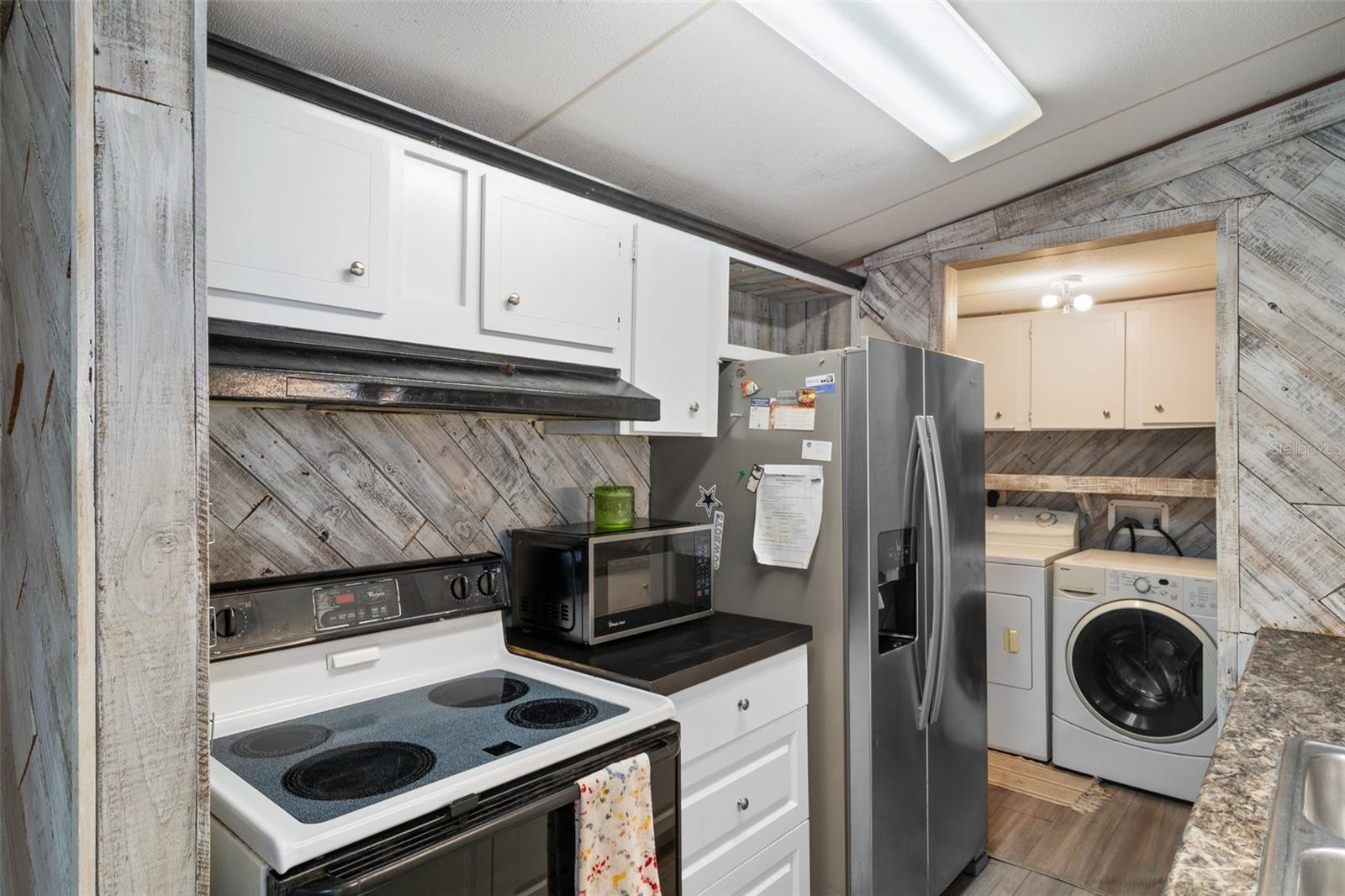 Image 18 of 47 For 10149 Huntley Street