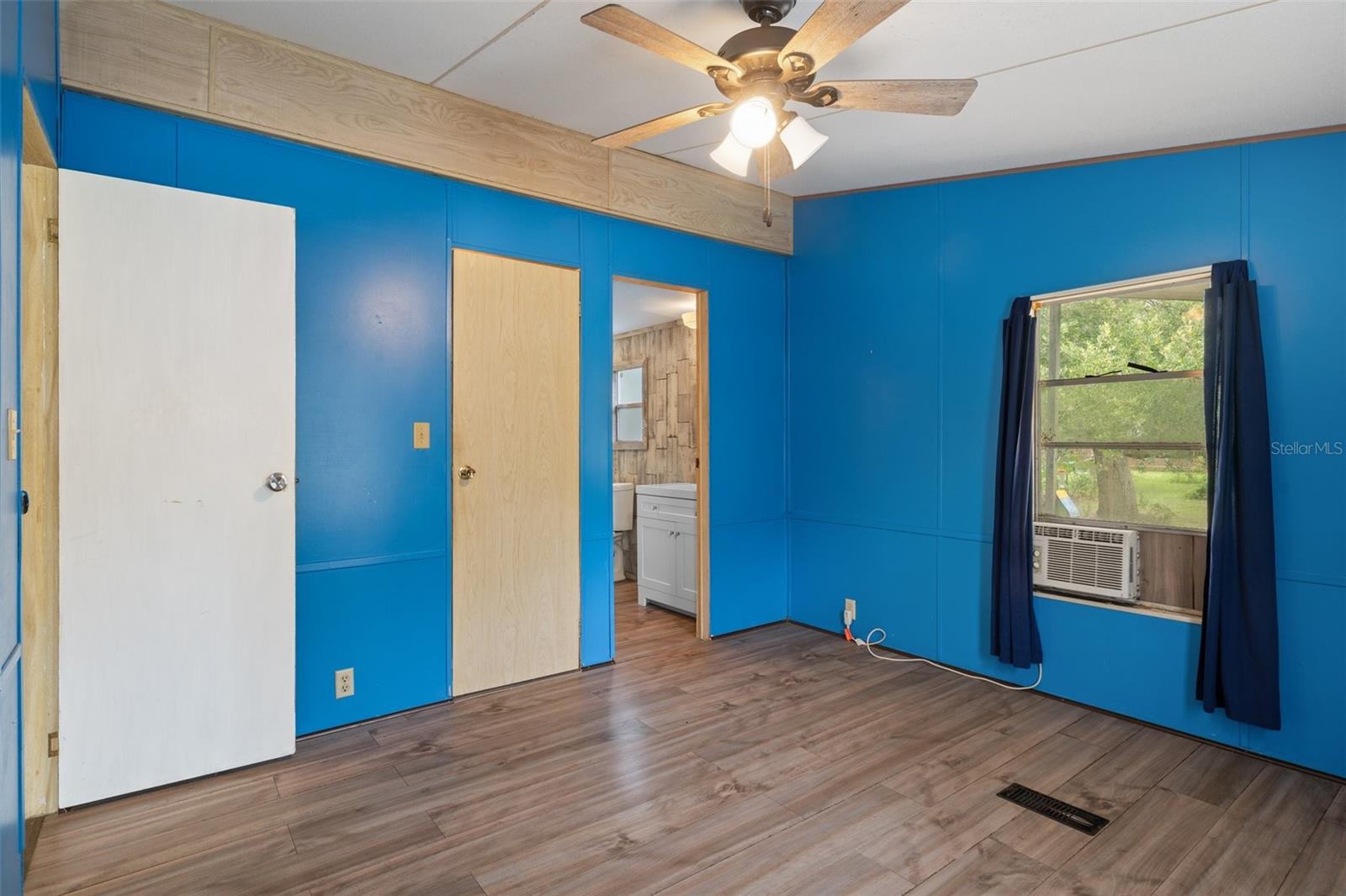 Image 31 of 47 For 10149 Huntley Street