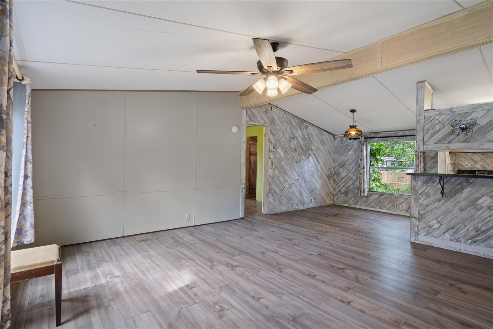 Image 9 of 47 For 10149 Huntley Street