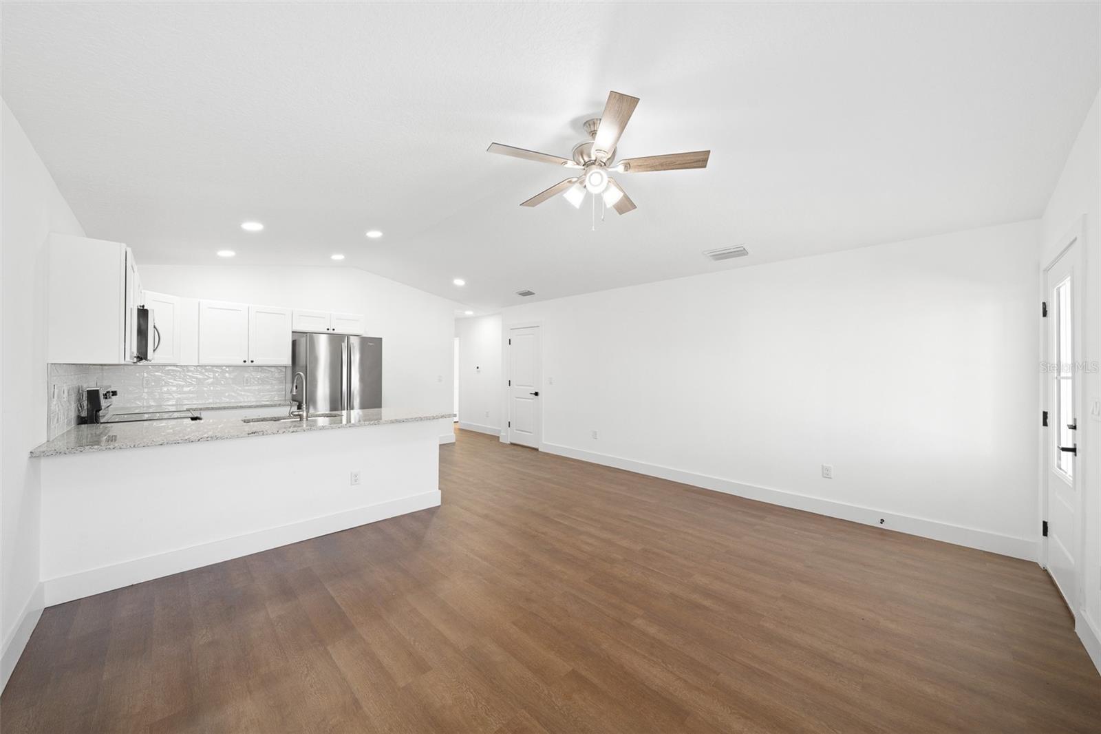 Image 7 of 30 For 3554 Arrowhead Avenue