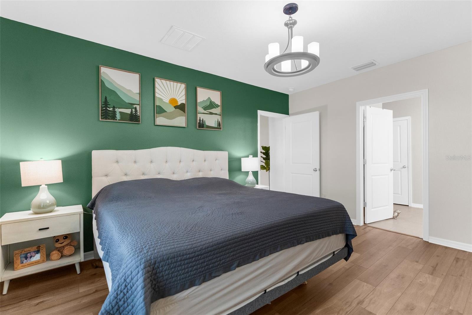 Listing photo id 17 for 2572 Garden Plum Place