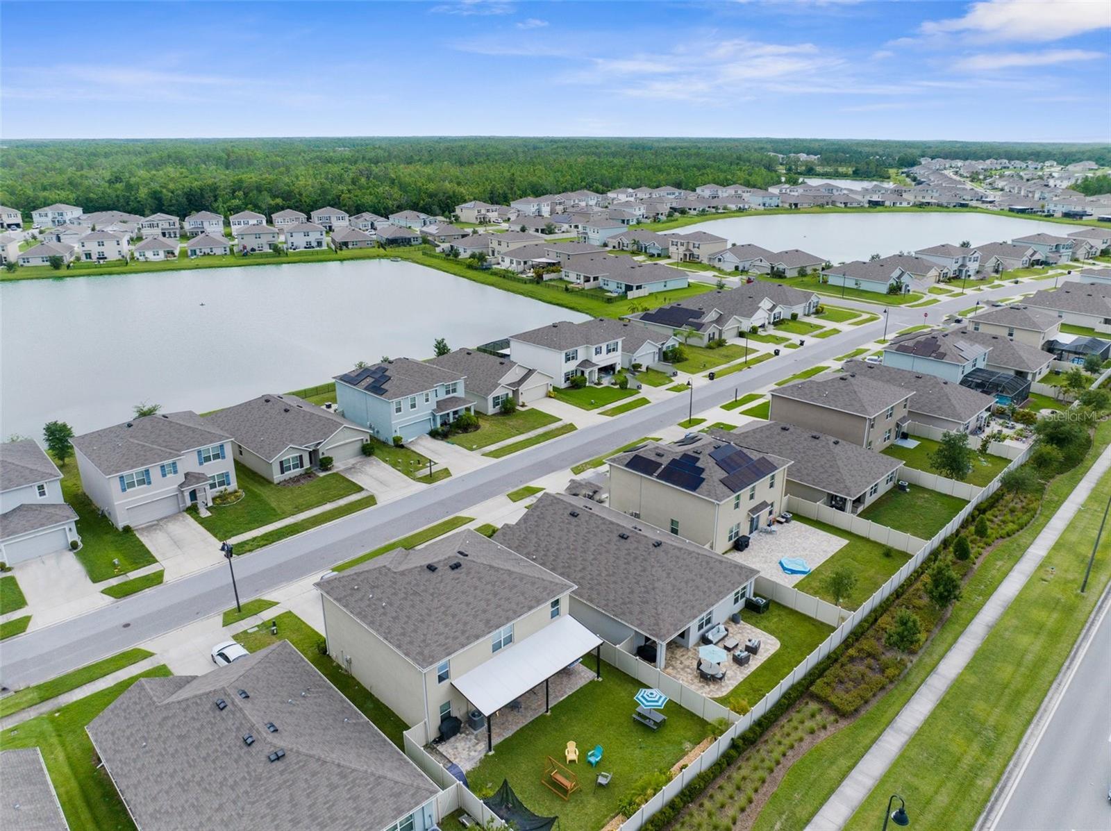 Listing photo id 33 for 2572 Garden Plum Place