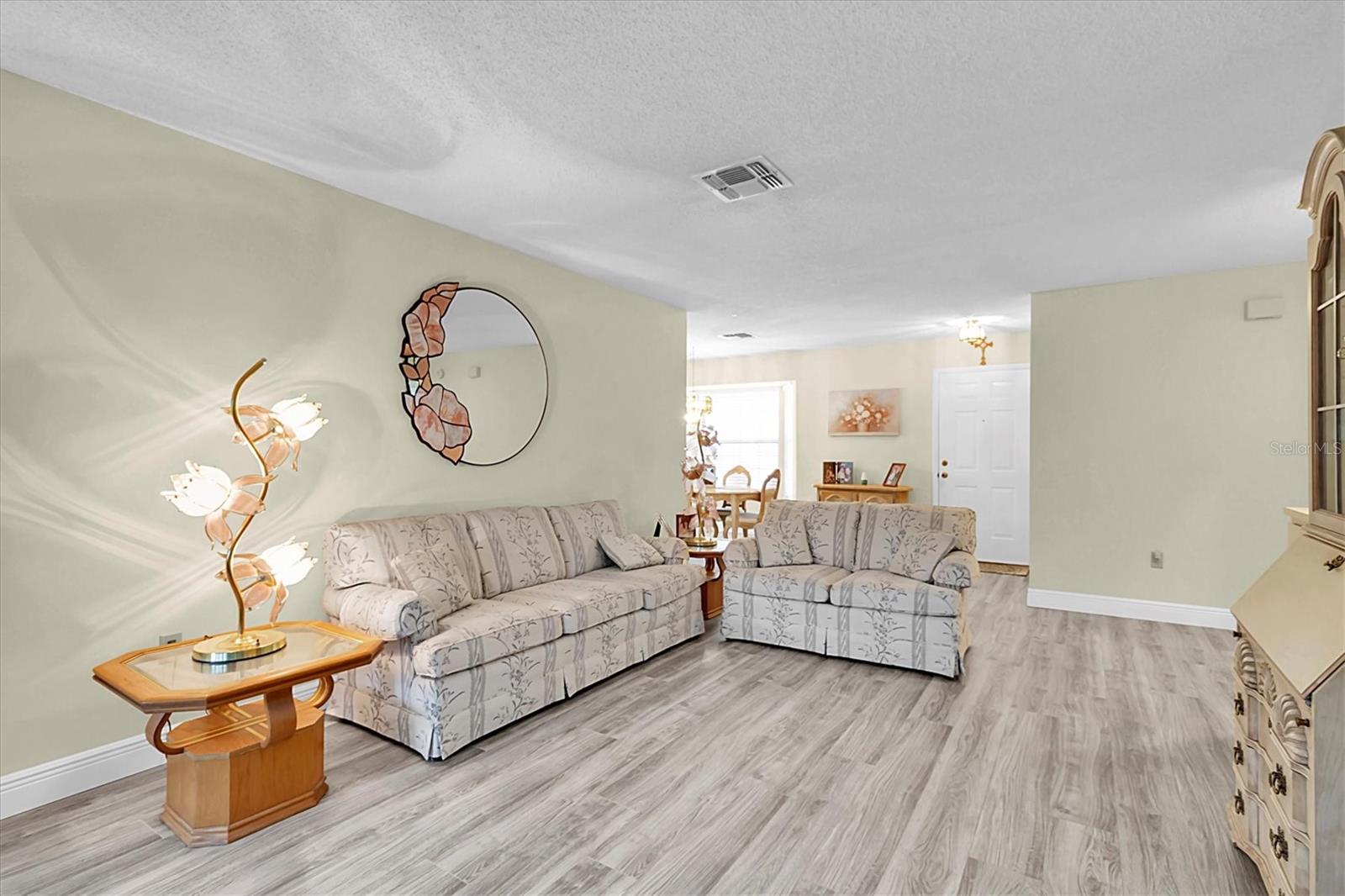 Image 10 of 34 For 4841 Wakefield Court 4841