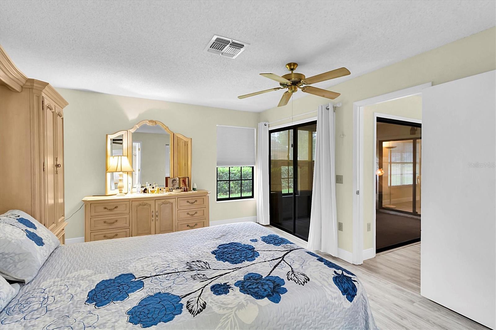 Image 16 of 34 For 4841 Wakefield Court 4841