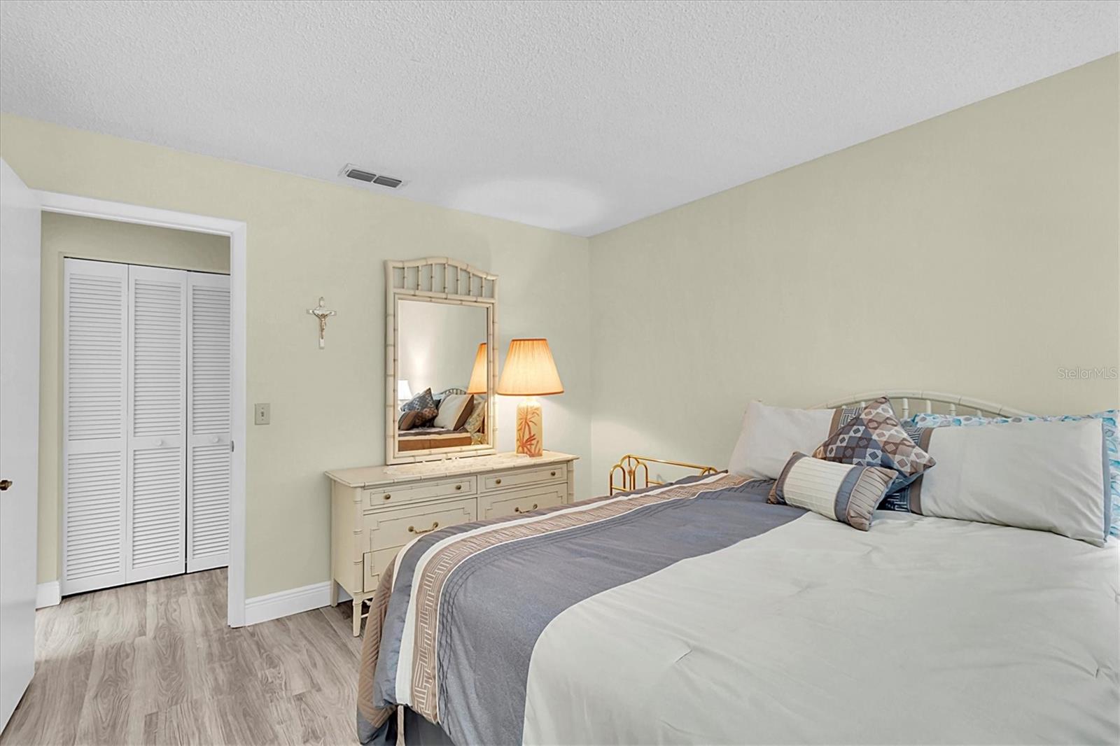 Image 21 of 34 For 4841 Wakefield Court 4841