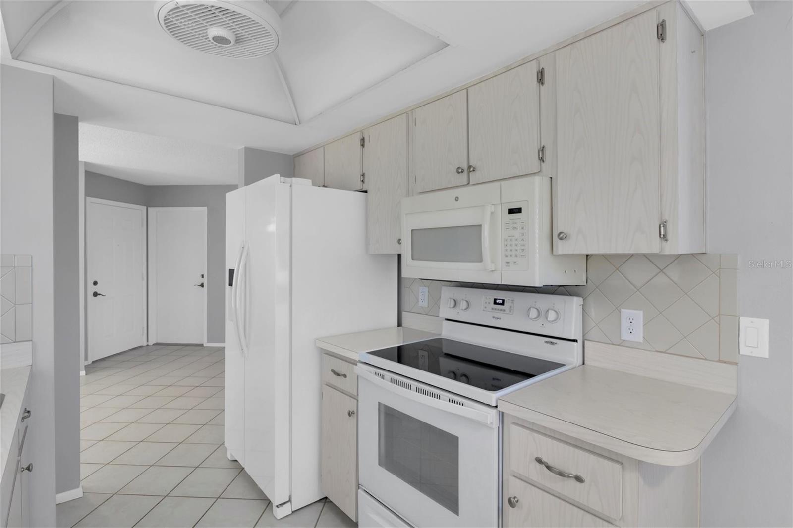 Image 11 of 34 For 9529 Bunker Hill Court 9529