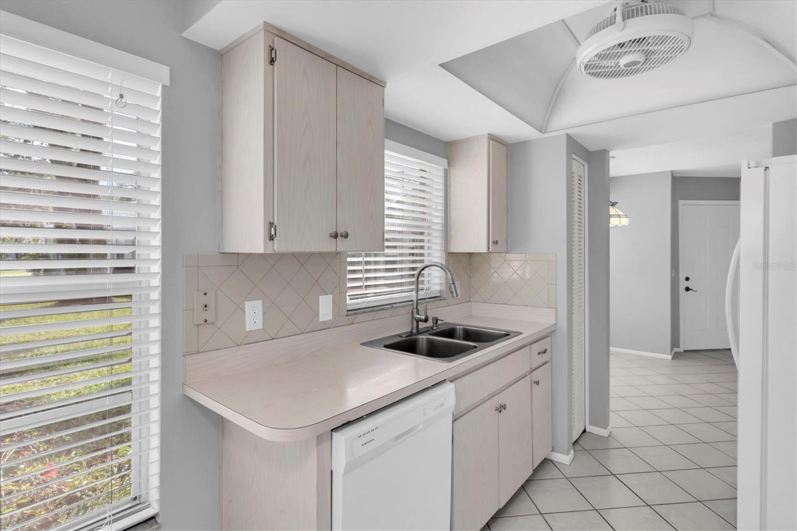 Image 12 of 34 For 9529 Bunker Hill Court 9529