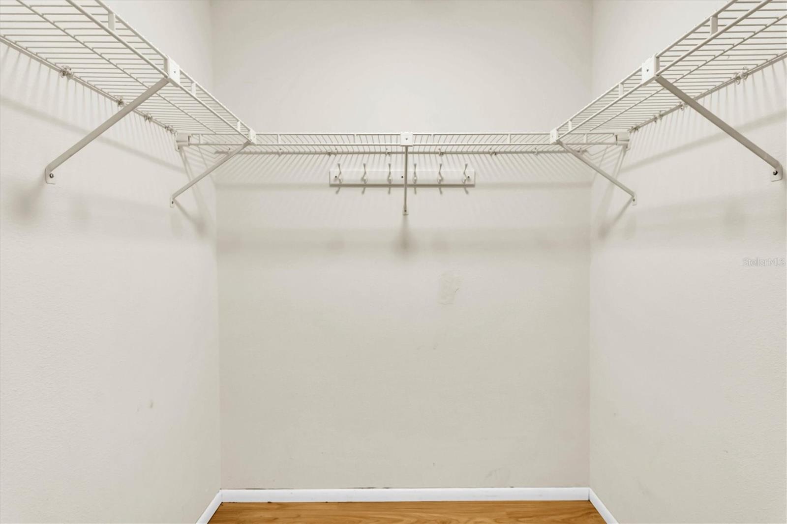 Image 20 of 34 For 9529 Bunker Hill Court 9529