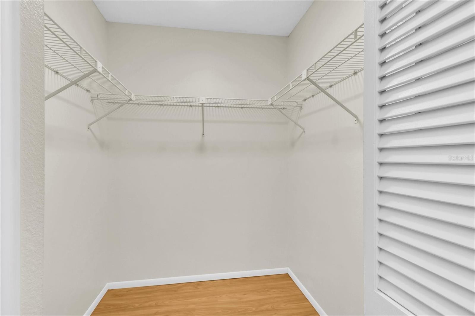 Image 21 of 34 For 9529 Bunker Hill Court 9529