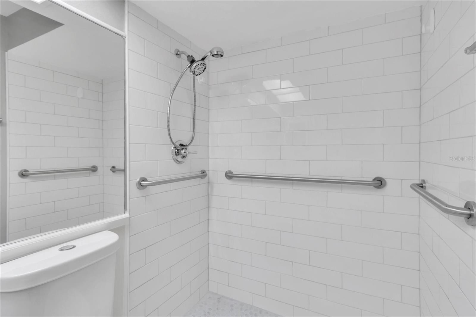 Image 26 of 34 For 9529 Bunker Hill Court 9529