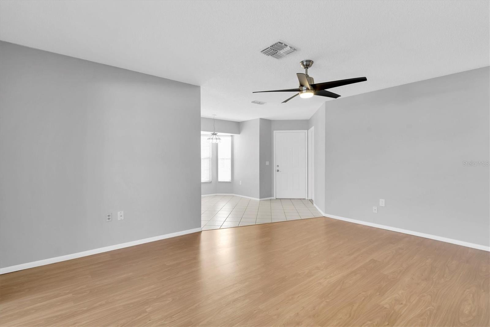 Image 8 of 34 For 9529 Bunker Hill Court 9529