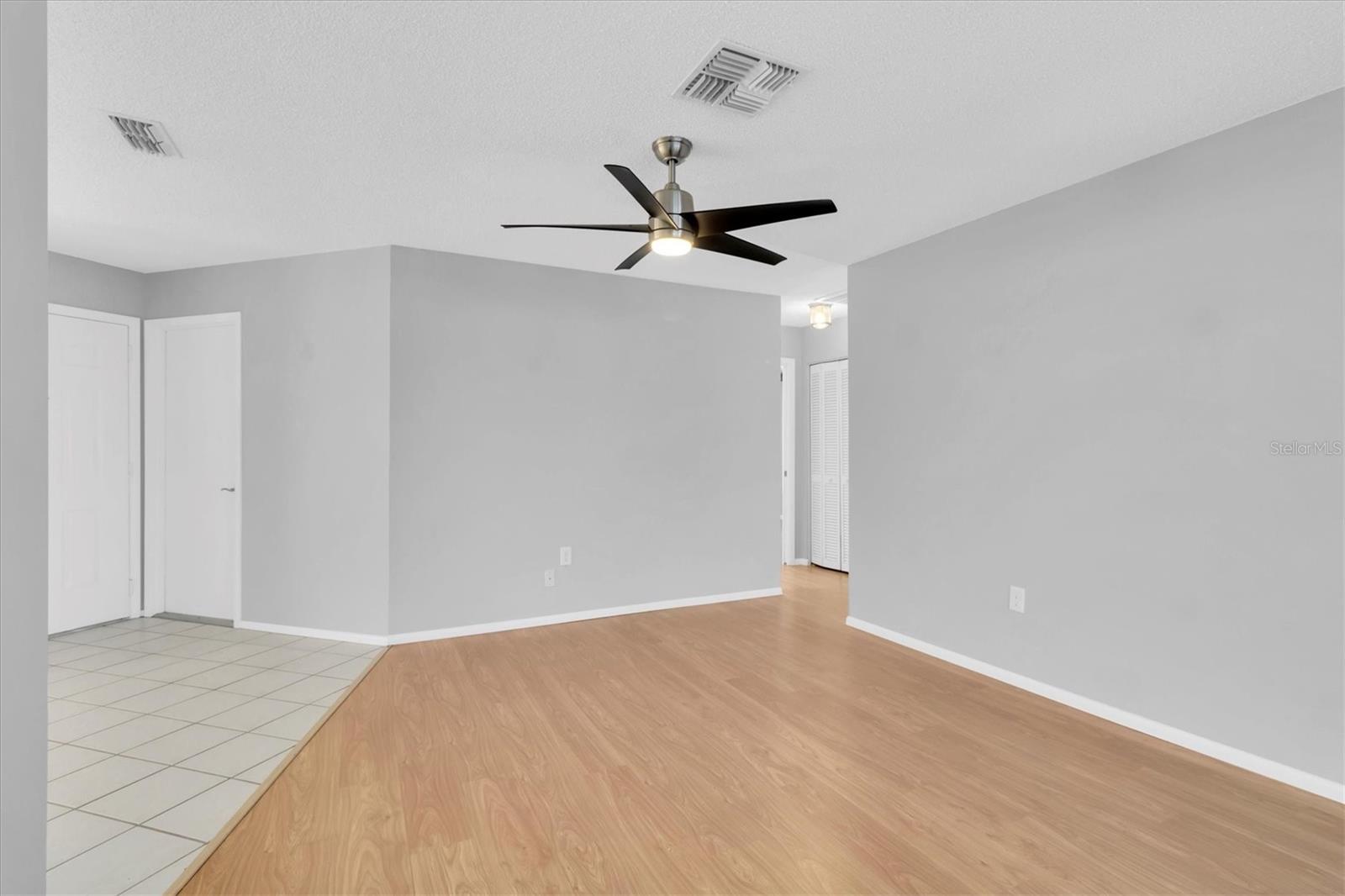 Image 9 of 34 For 9529 Bunker Hill Court 9529