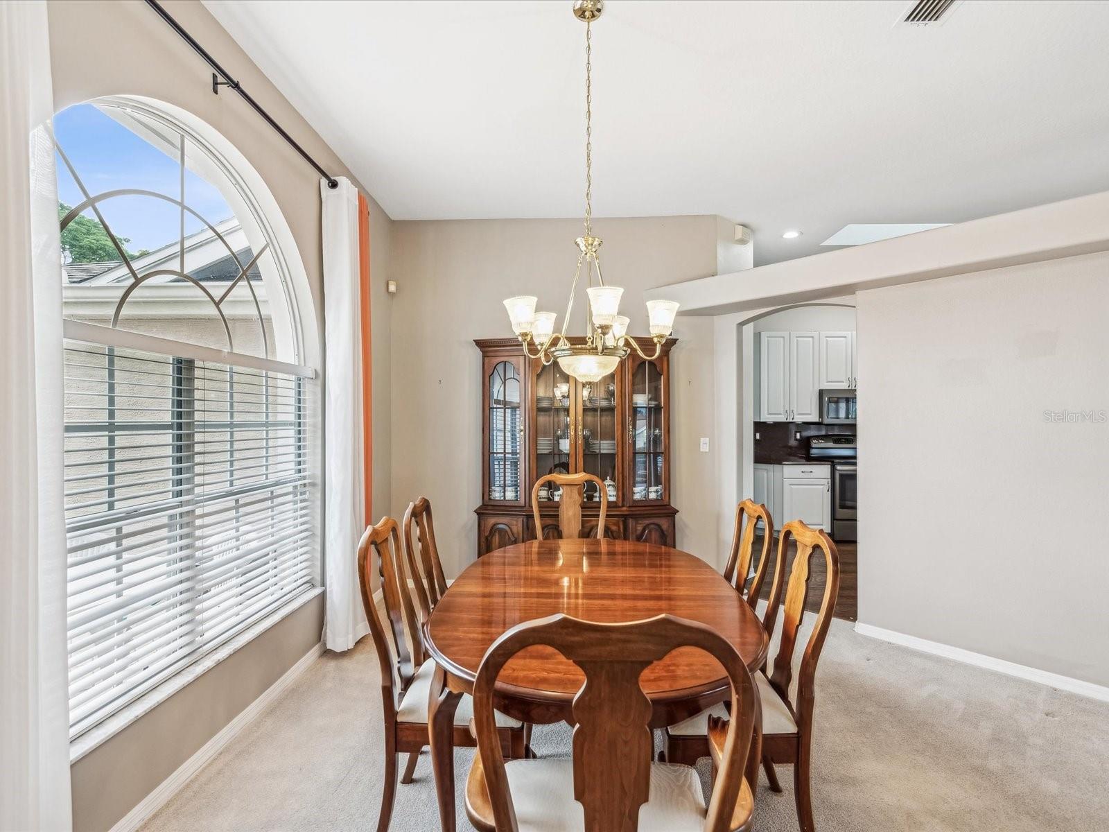 Image 15 of 75 For 13922 Talmage Loop