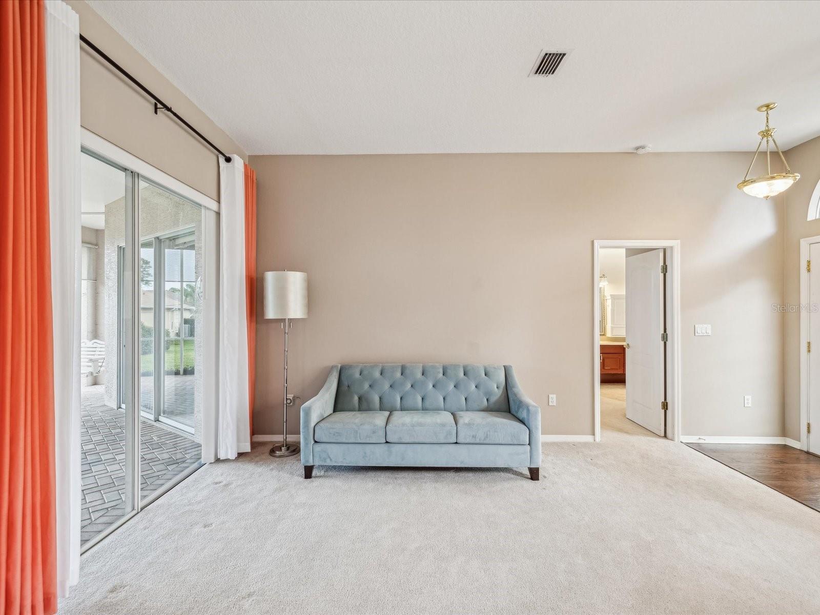 Image 17 of 75 For 13922 Talmage Loop