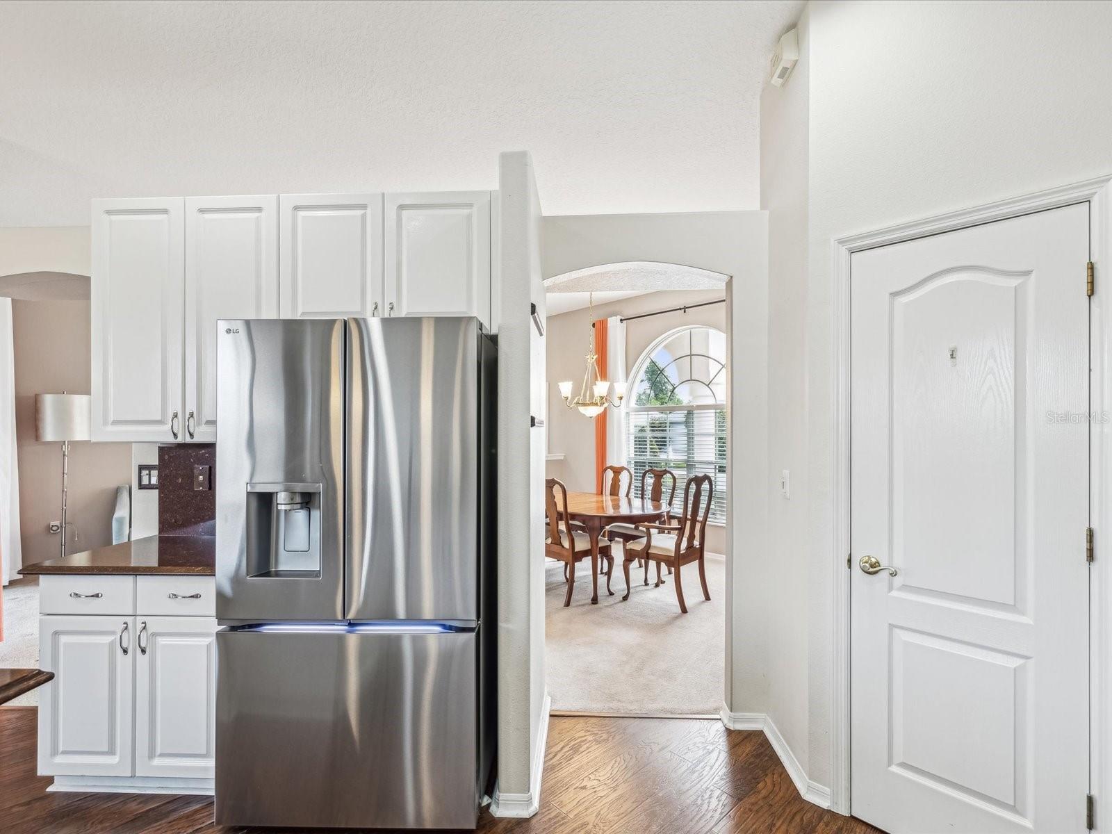 Image 21 of 75 For 13922 Talmage Loop