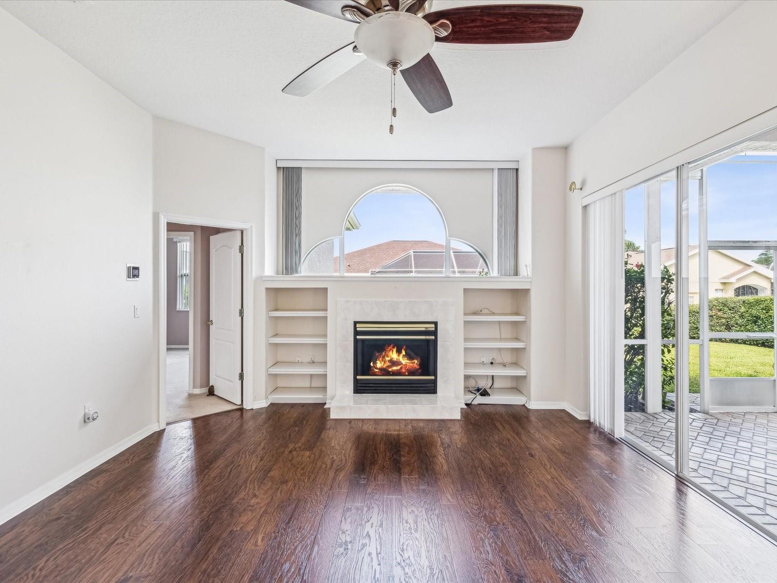 Image 22 of 75 For 13922 Talmage Loop