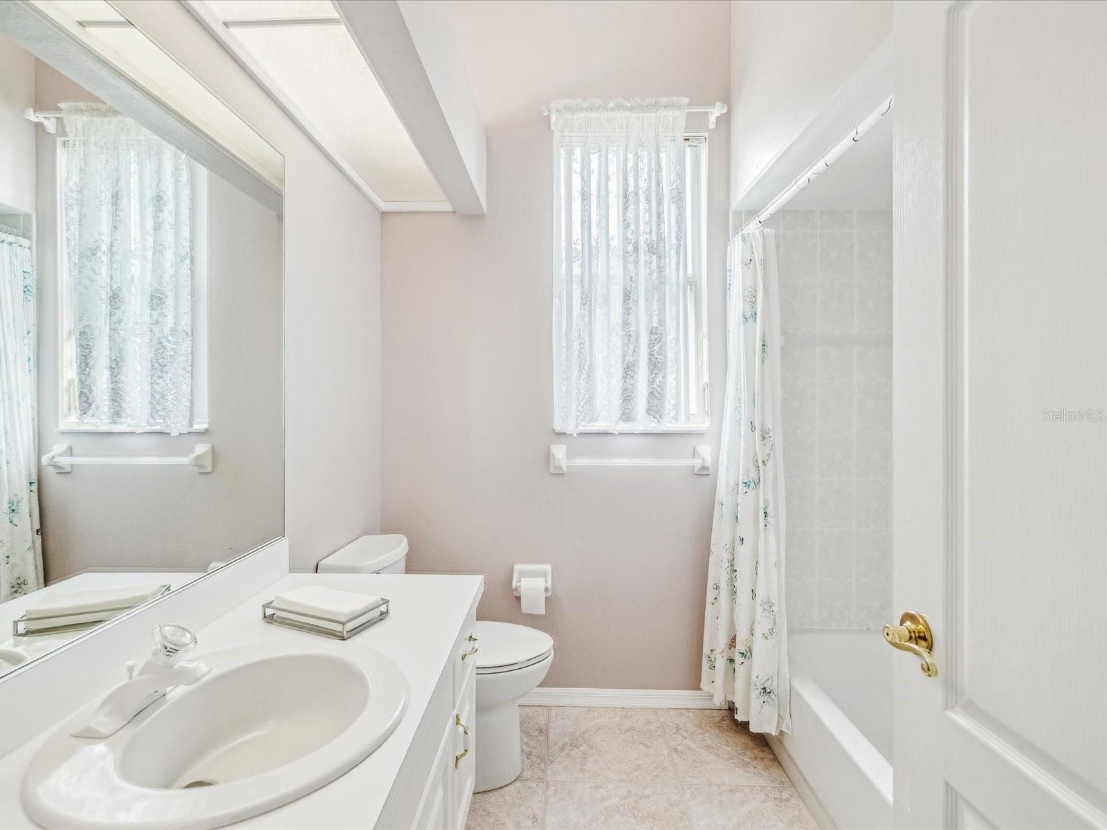 Image 29 of 75 For 13922 Talmage Loop