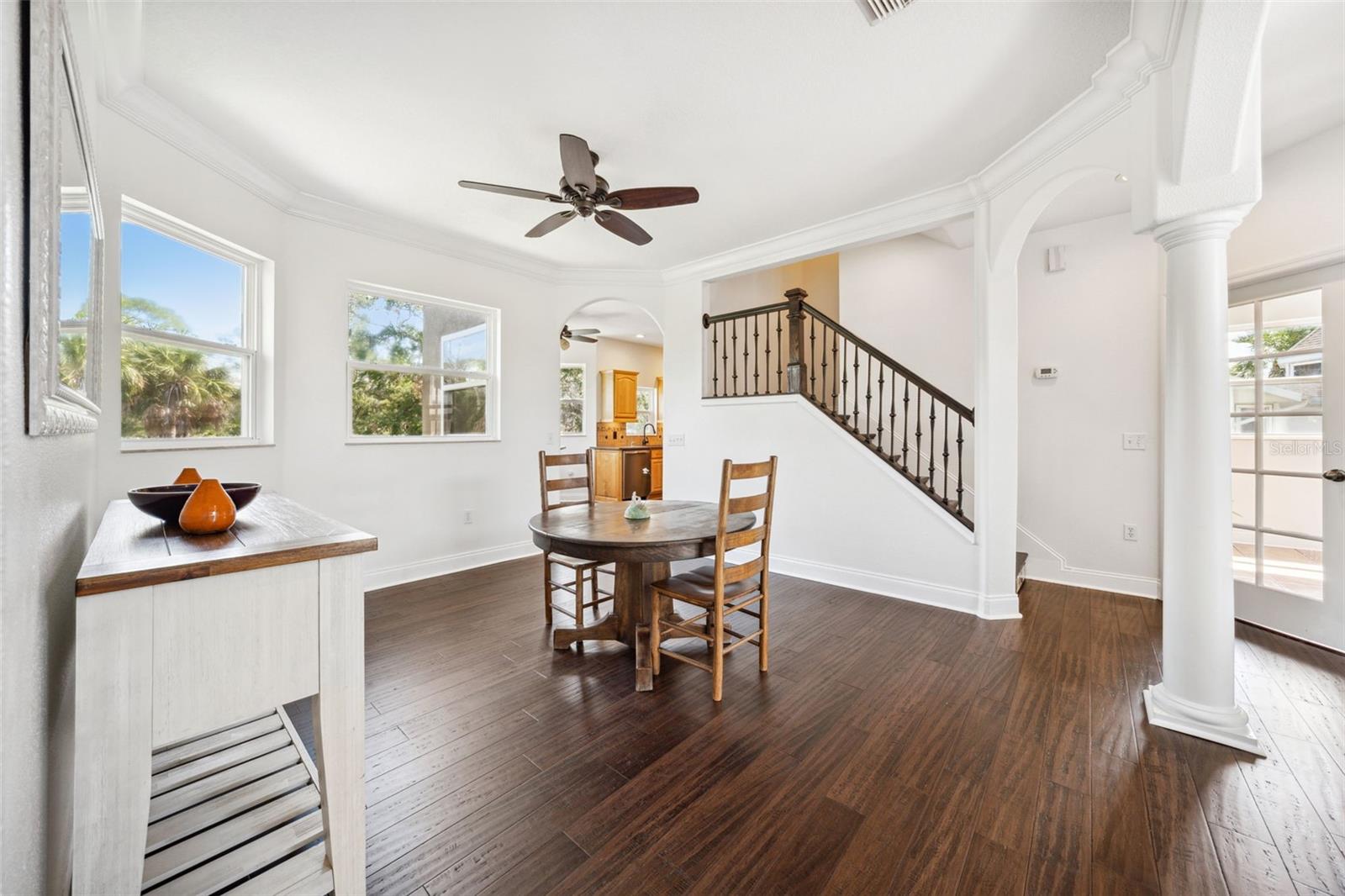Image 17 of 61 For 7340 Brightwaters Court